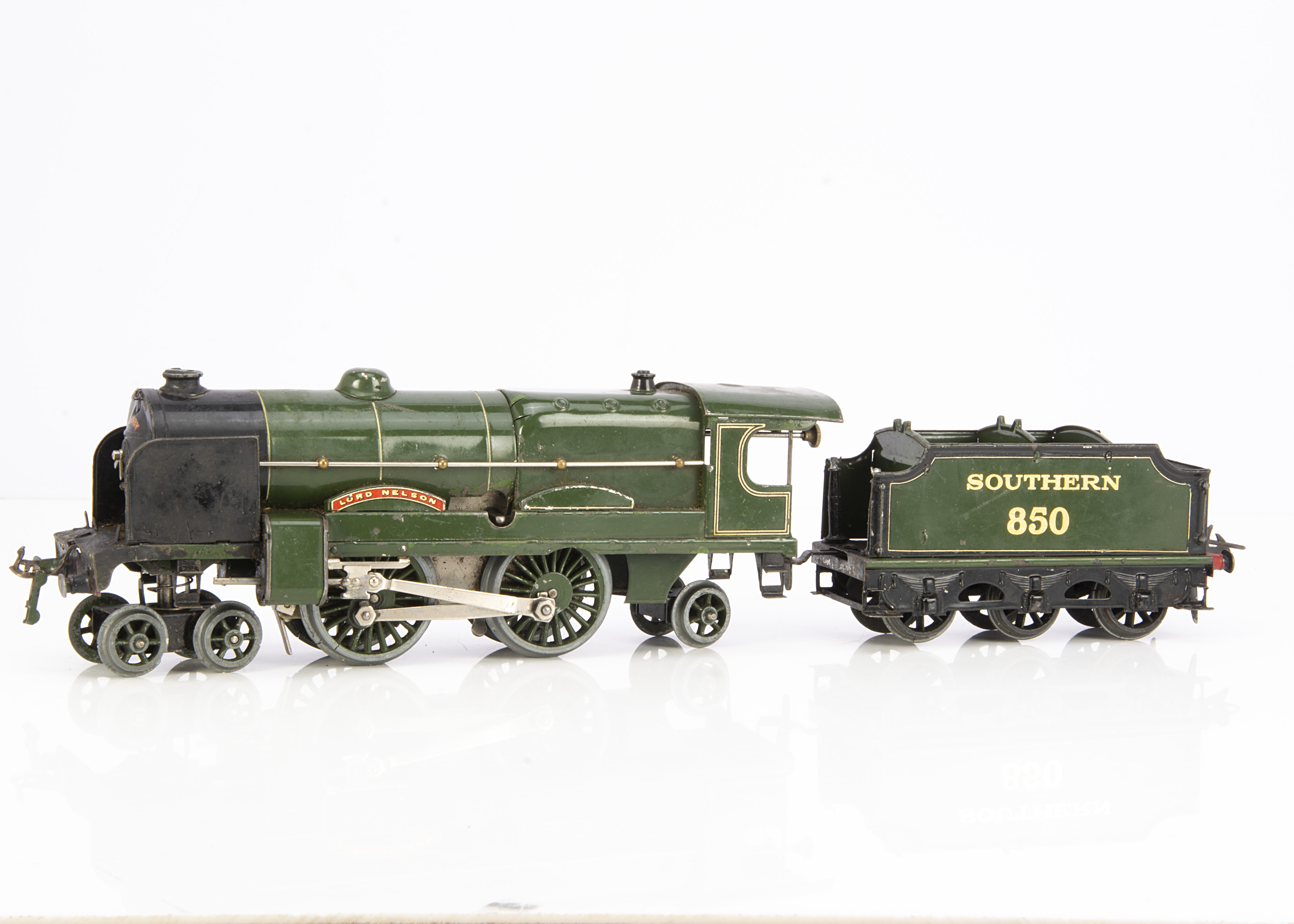 A Hornby 0 Gauge clockwork No 3 'Lord Nelson' 4-4-2 Locomotive and Tender, in SR green as No. 850,