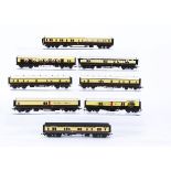 00 Gauge Kitbuilt GWR Coaches, chocolate and cream livery Kitbuilt Express Coaches, 3rd bogie