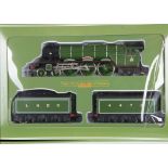 Hornby 00 Gauge R075 'Flying Scotsman' 1966-1973 Limited Edition Presentation Set with two