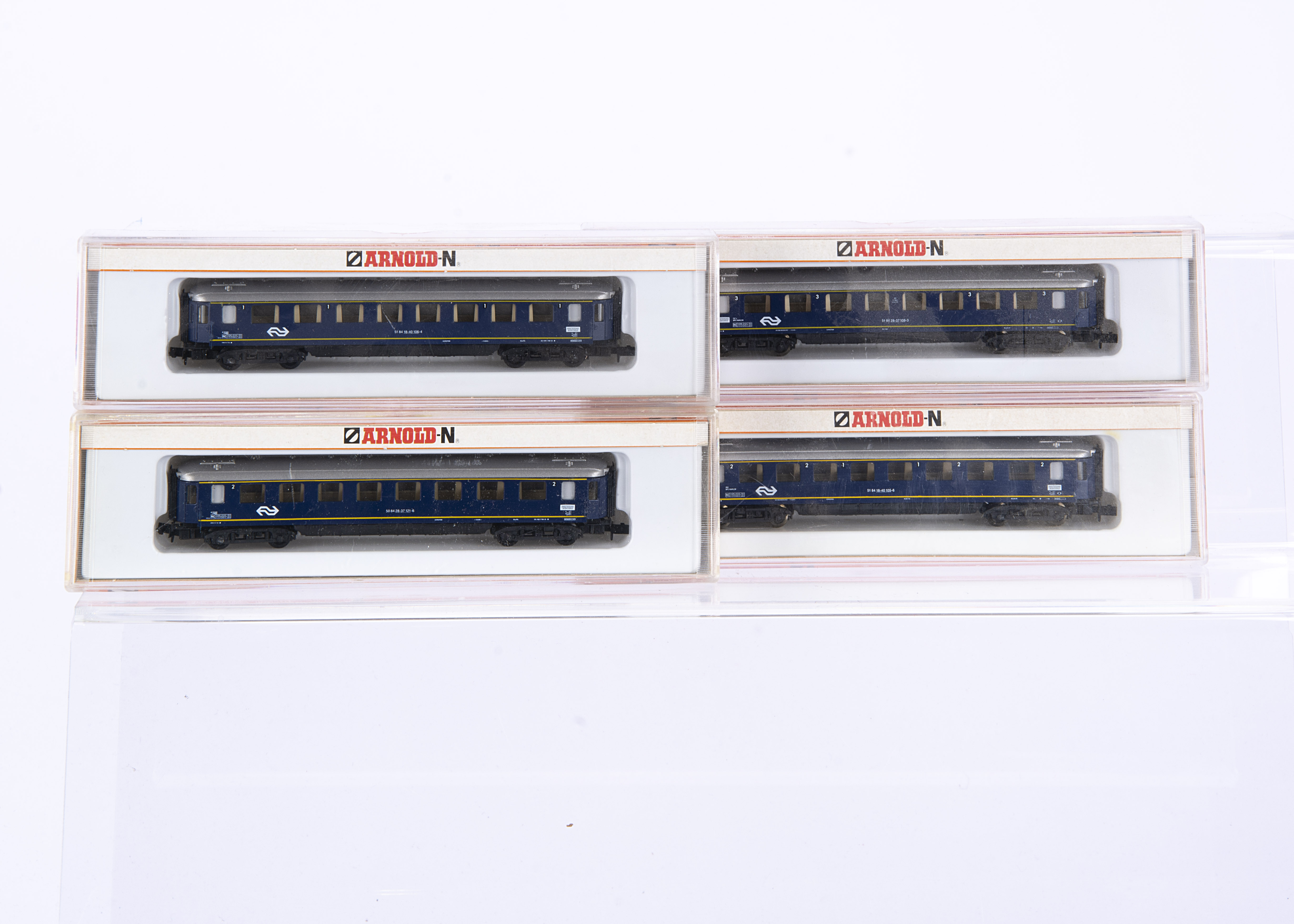 Arnold N Gauge Rake of Four Dutch Coaches, a cased group, 3680-010, 3680-011, 3680-012, 3680-013 all