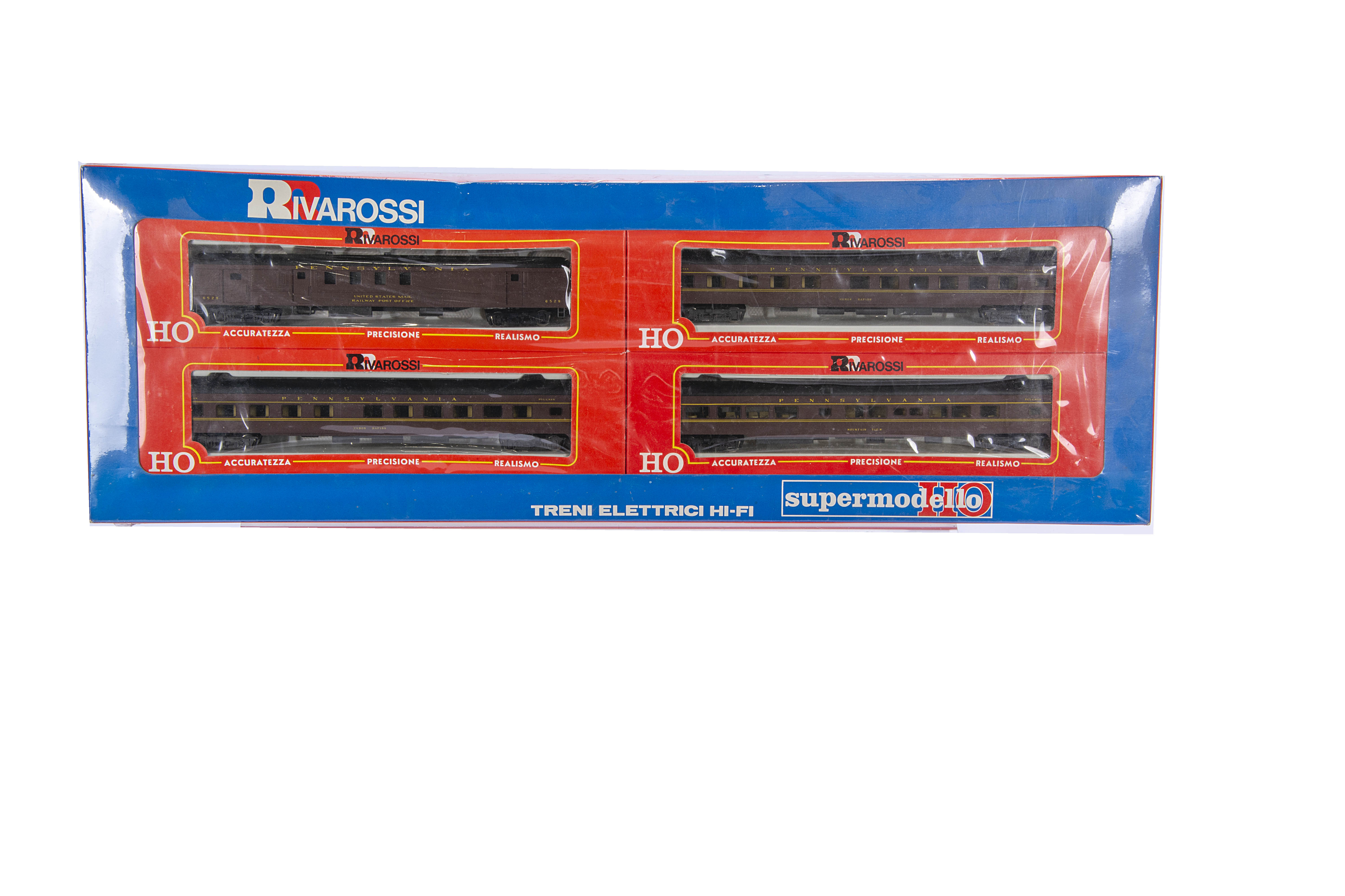 Rivarossi H0 Gauge 2714 Pennsylvania four Coach Train Pack, comprising Post Office Car, and three