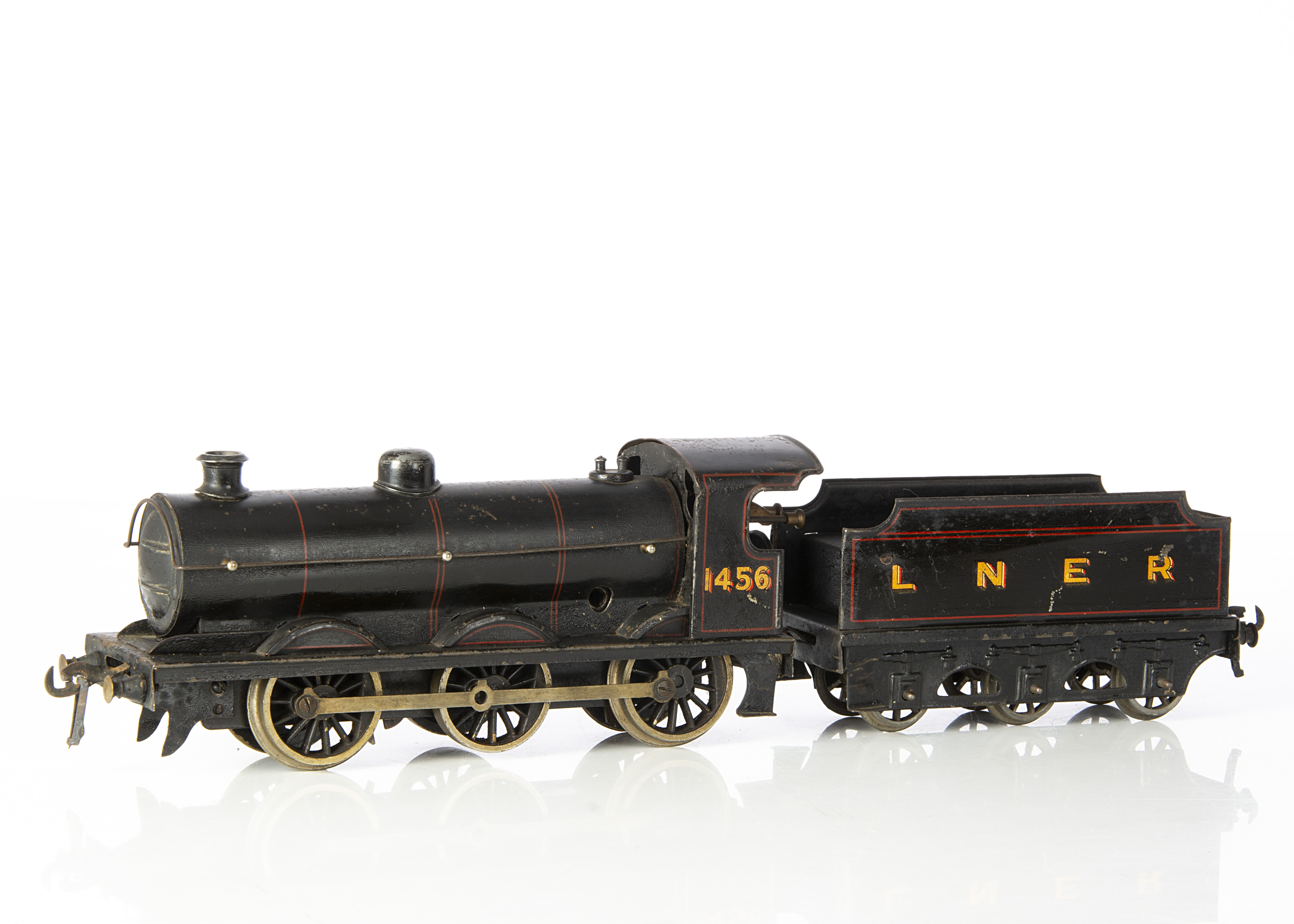 A Bassett-Lowke 0 Gauge clockwork Freelance 0-6-0 Locomotive and Tender, in LNER lined black as No.