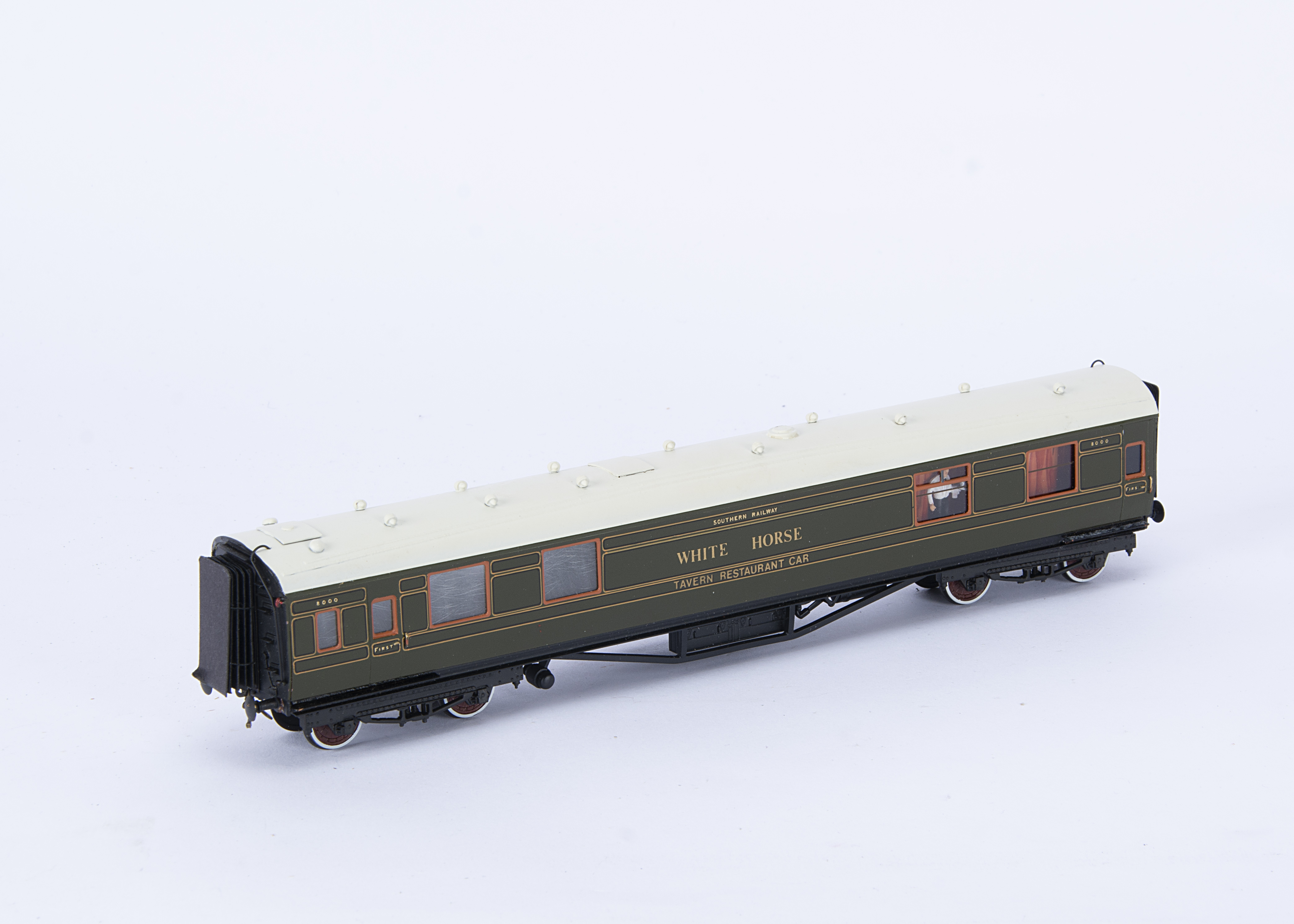 Lawrence Scale Models kitbuilt 00 Gauge 4mm Southern Railway 'White Horse' Tavern Restaurant Car