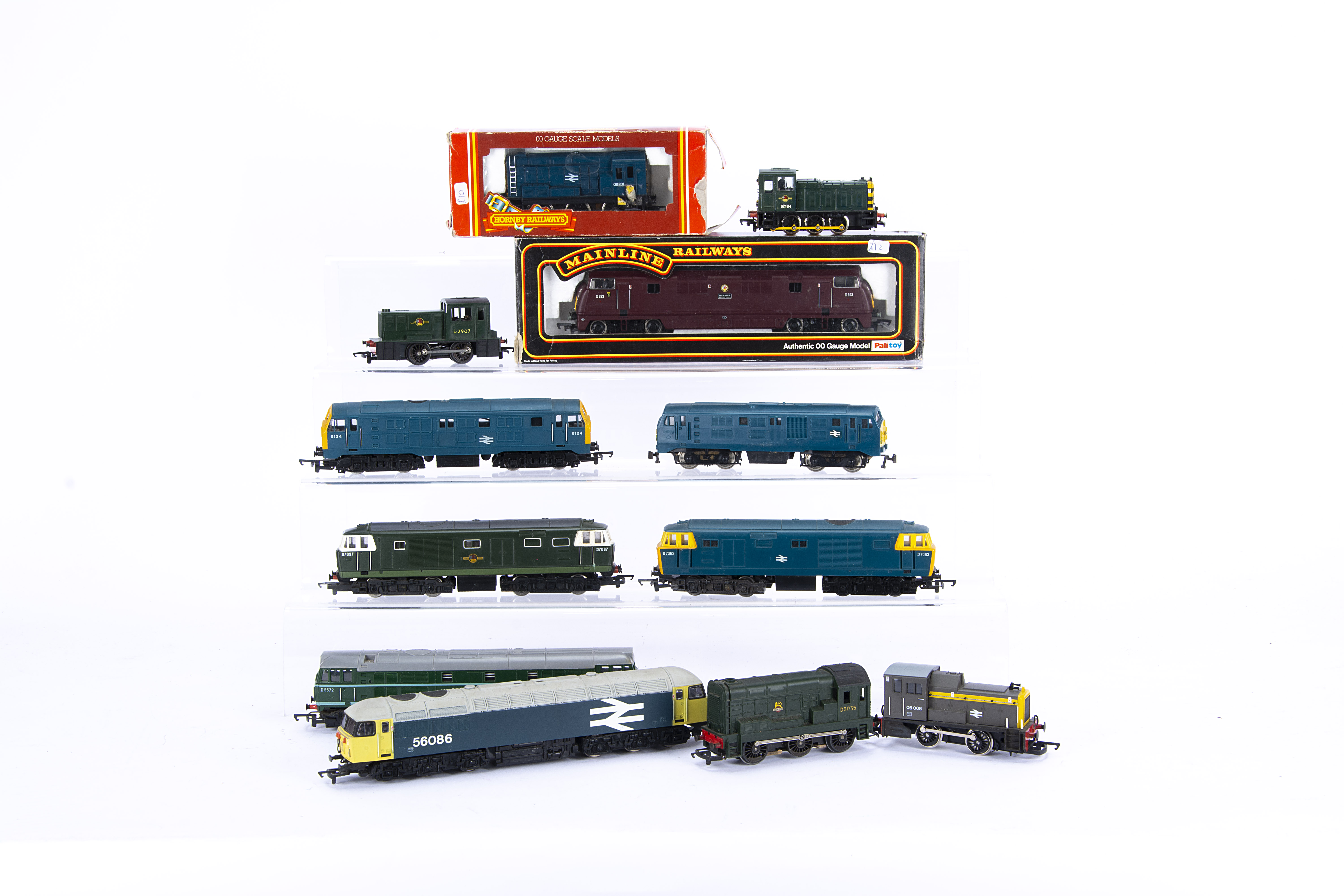 Tri-ang Mainline Hornby 00 and Jouef H0 Gauge Diesel BR Locomotives, Mainline 37073 maroon Type 4