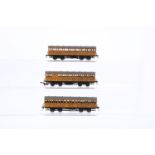 Kitbuilt 00 Gauge London Underground Metropolitan wooden short bogie Coaches, comprising All