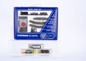 N Gauge Fleischmann Piccolo Starter Set and Minitrix Goods Wagons, a boxed Fleischmann 89332 DB