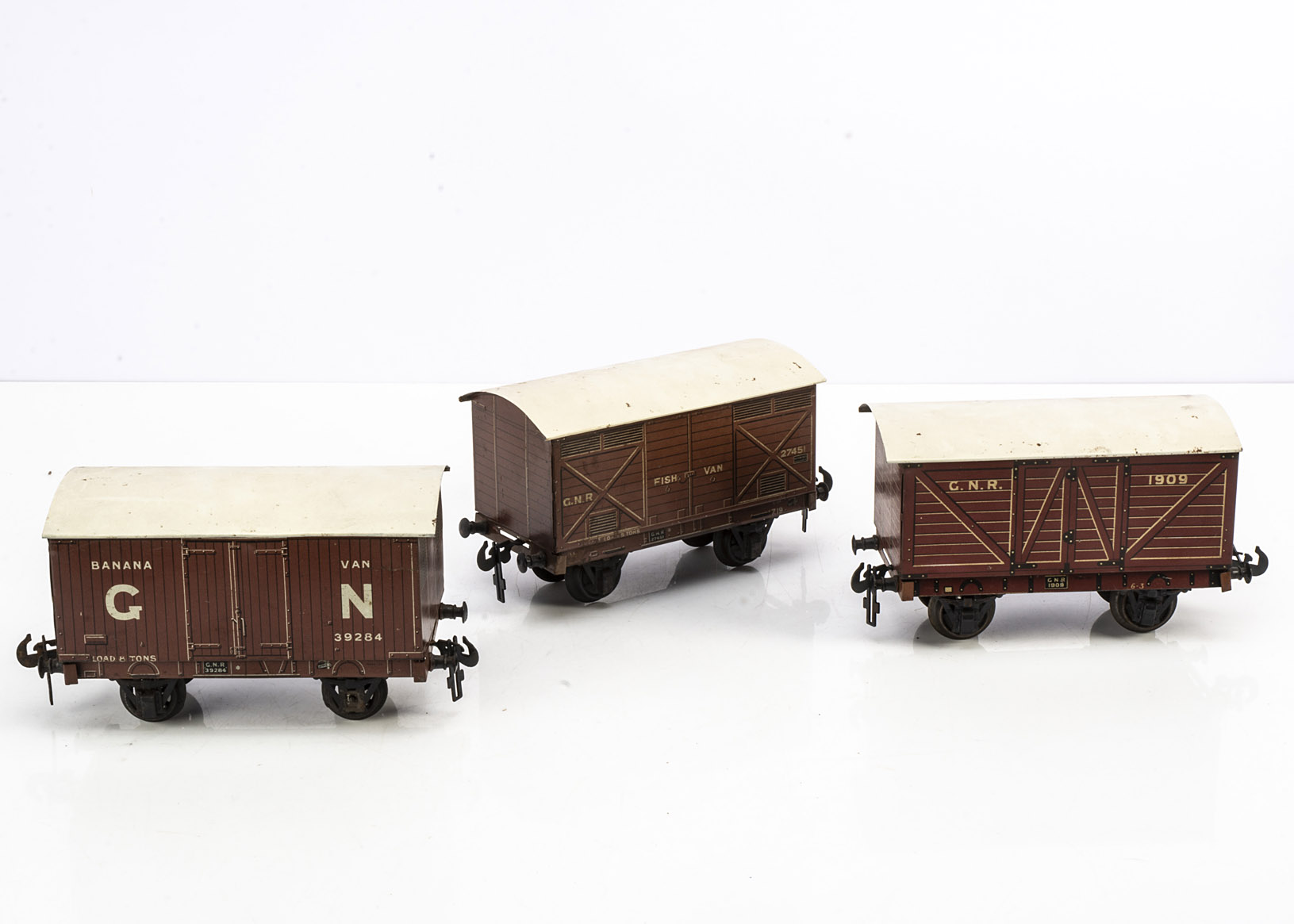 Carette (for B-L) Gauge 1 - 2 GNR Vans, three nominal gauge 2 vans presently with G1 wheelsets,