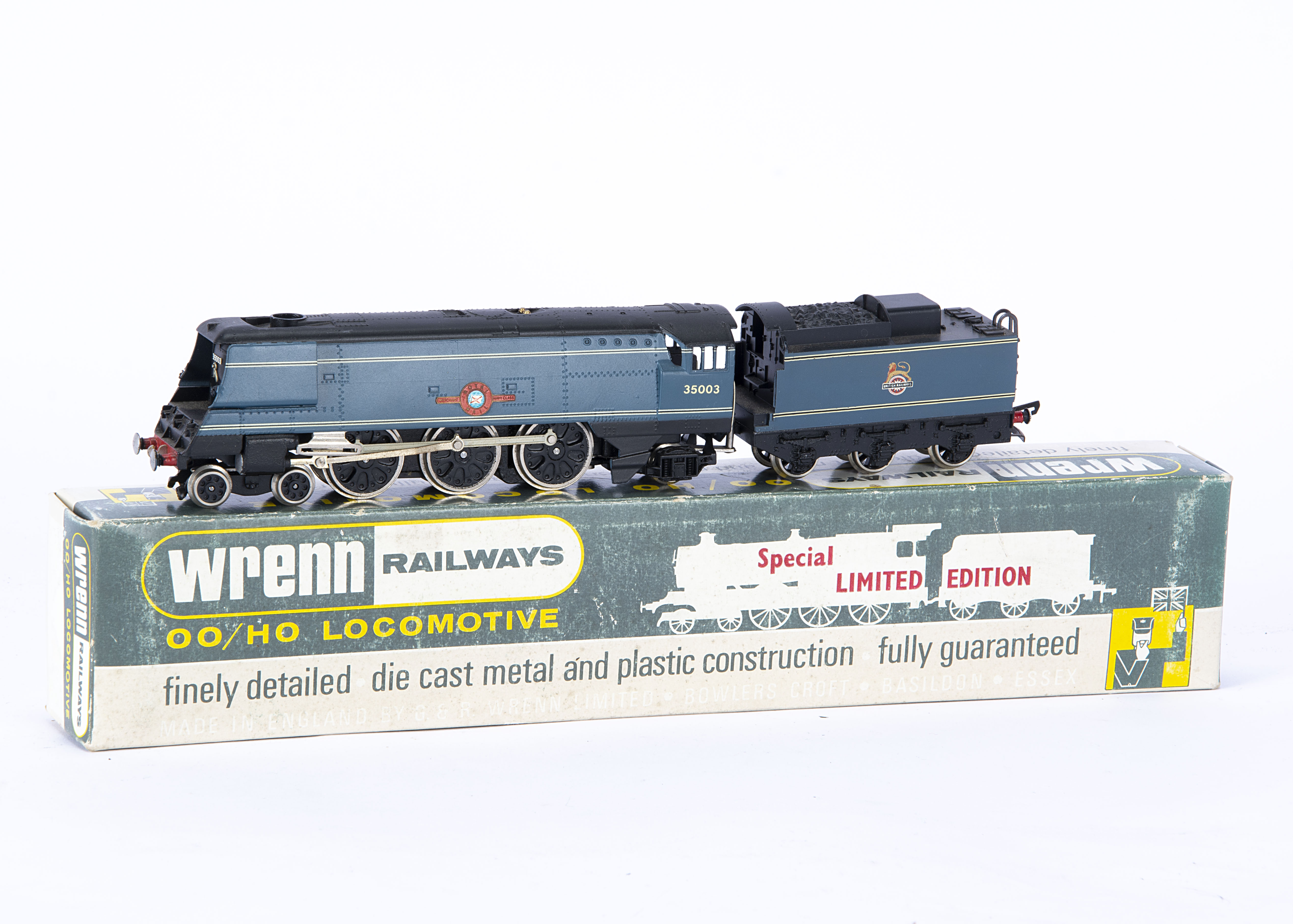 Wrenn 00 Gauge Limited Edition W2411 BR blue Merchant Navy Class 35003 'Royal Mail' with