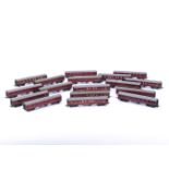 Unboxed Tri-ang TT Gauge maroon Main line Coaches, comprising various T82 Composite, T83 Brake/2nd