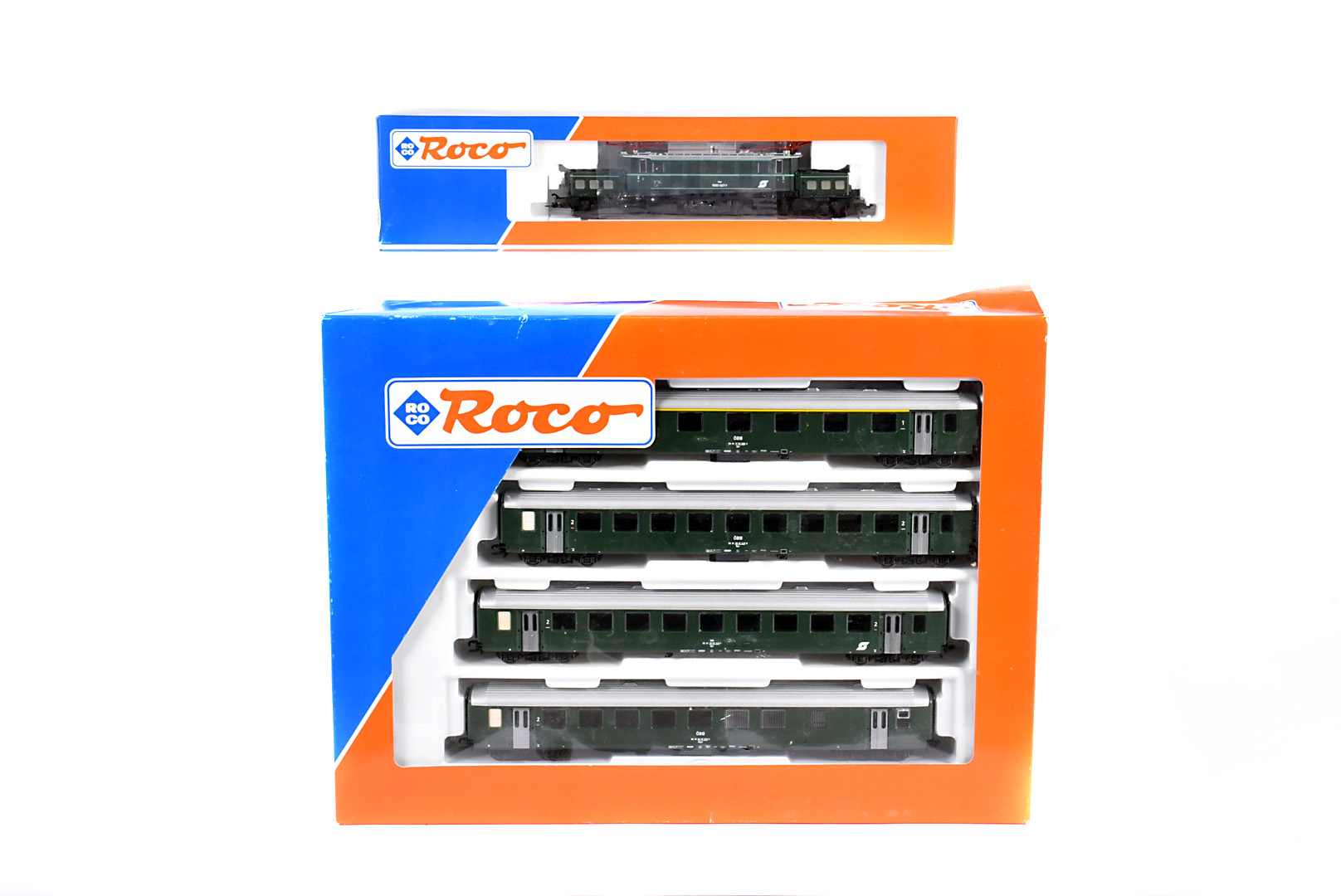 Roco H0 Gauge Austrian Electric Krokodil Locomotive and Coach Pack, all boxed, 43735, Krokodil