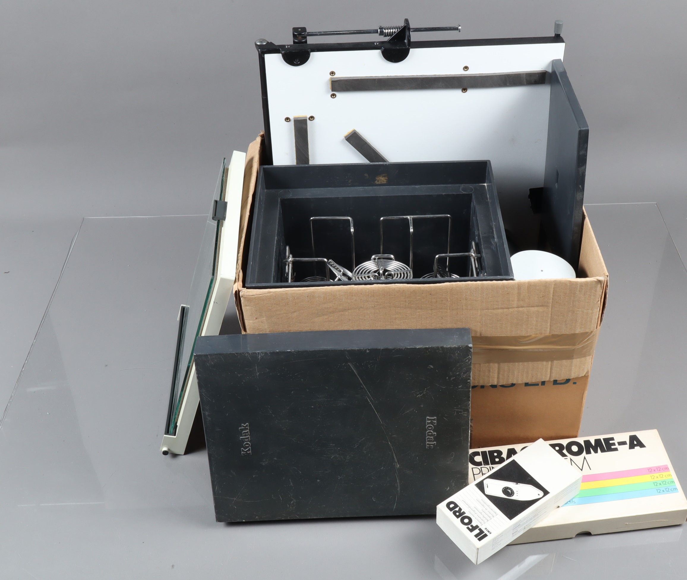 Darkroom Equipment, including a RRB 16 x 18.5in frame enlarging easel ...