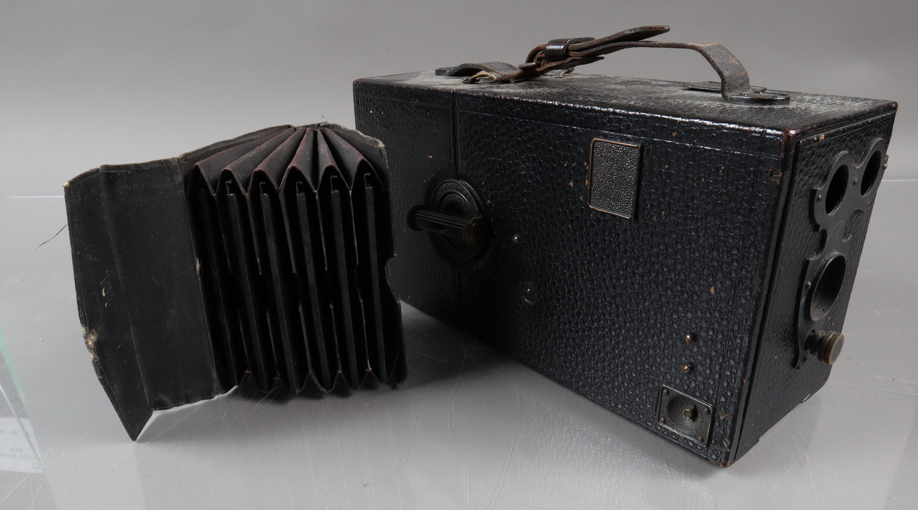 An R & J Beck Frena No 2 Magazine Box Camera, for 3¼ x 4¼ in plates, straight type changing handle