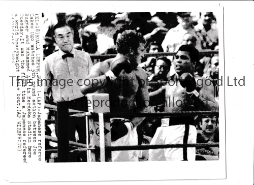 MUHAMMAD ALI V JOE BUGNER 1975 Three 10" X 8" b/w wire photos for the fight in Kuala Lumpur 1/7/