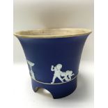 A Wedgwood planter pot, a/f.