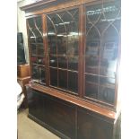 A quality Edwardian inlaid mahogany bookcase cabin