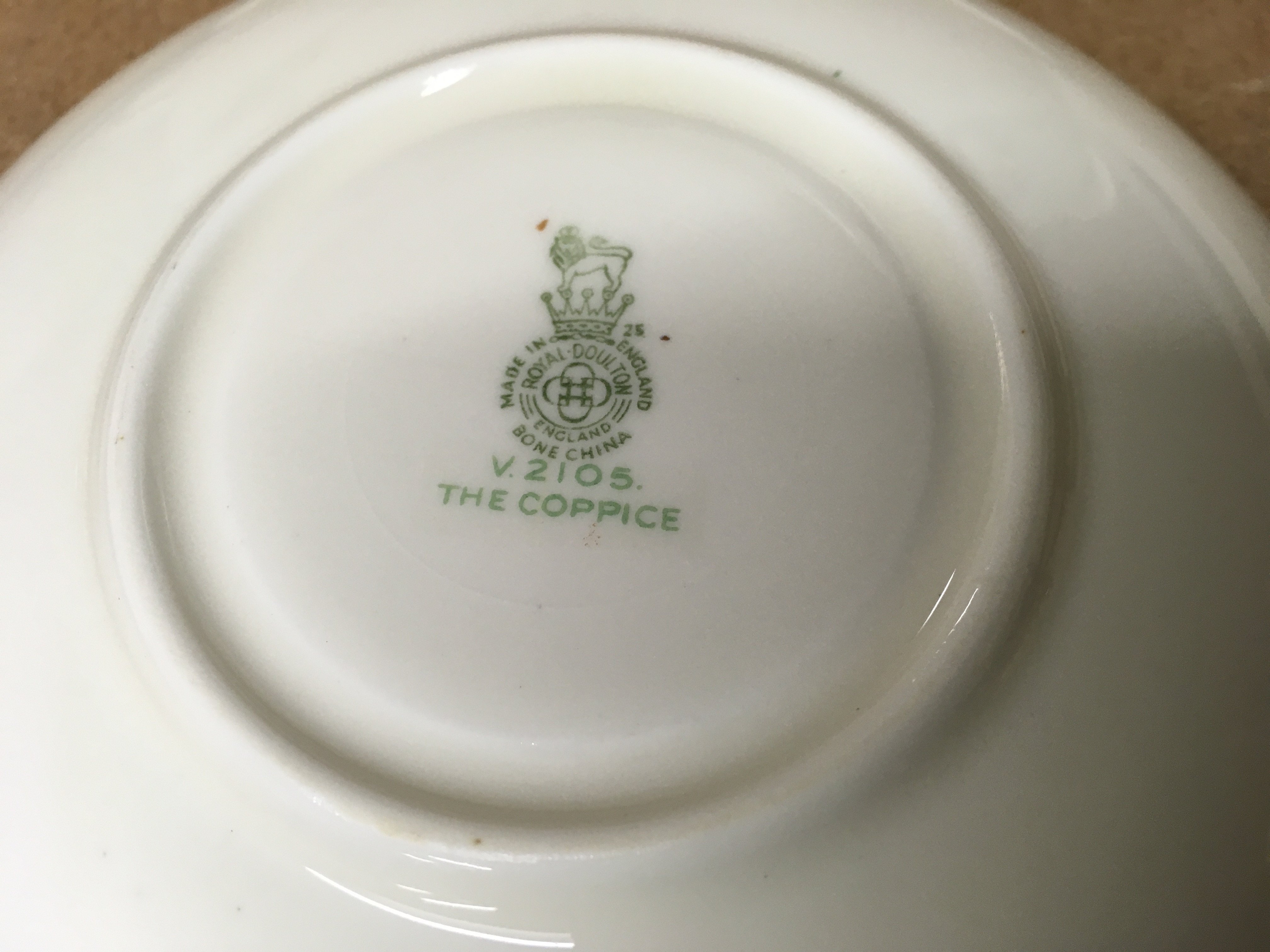 A Royal Doulton tea set The Coppice comprising six - Bild 4 aus 4