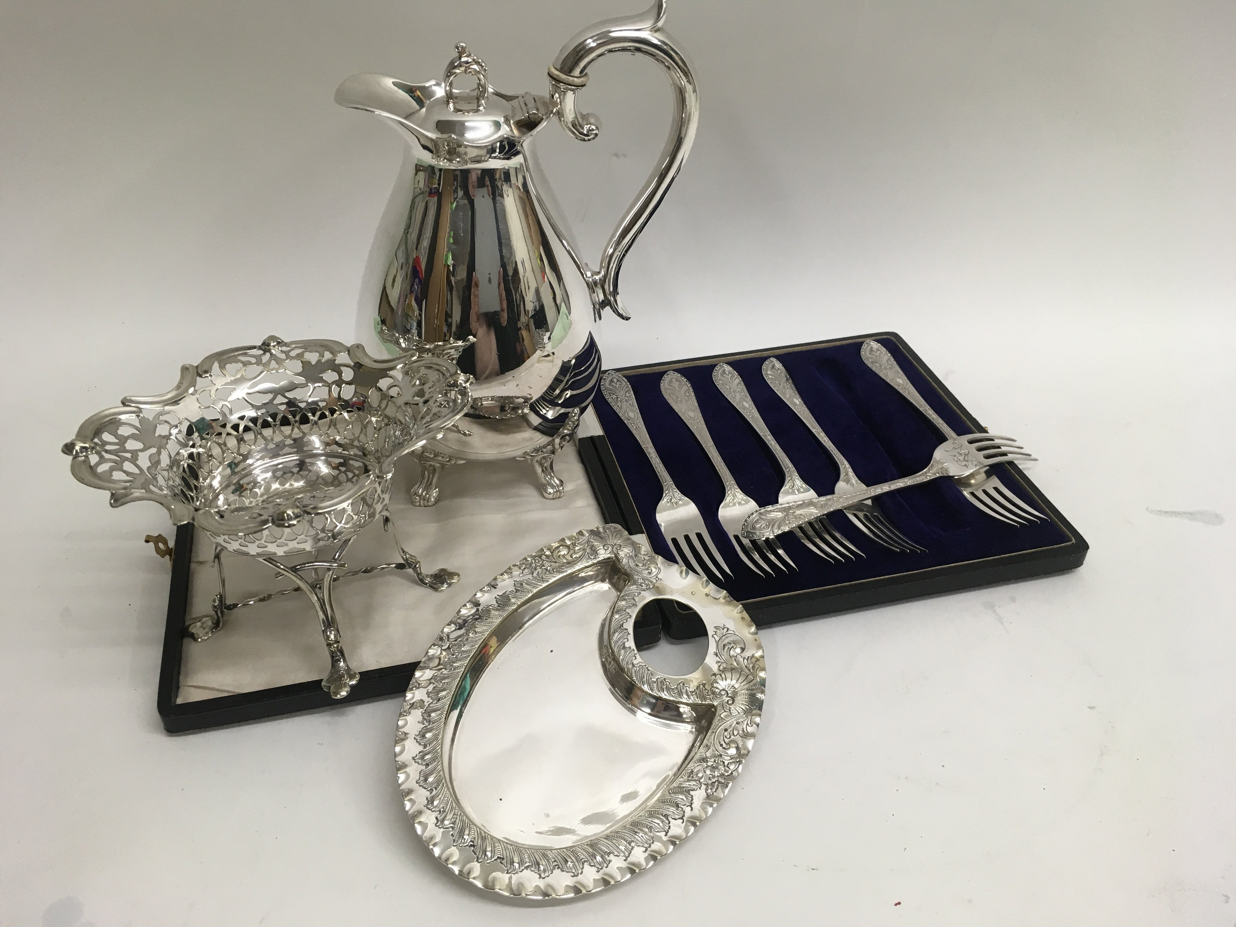 Silver plated ware various including coffee pot an - Image 3 of 3