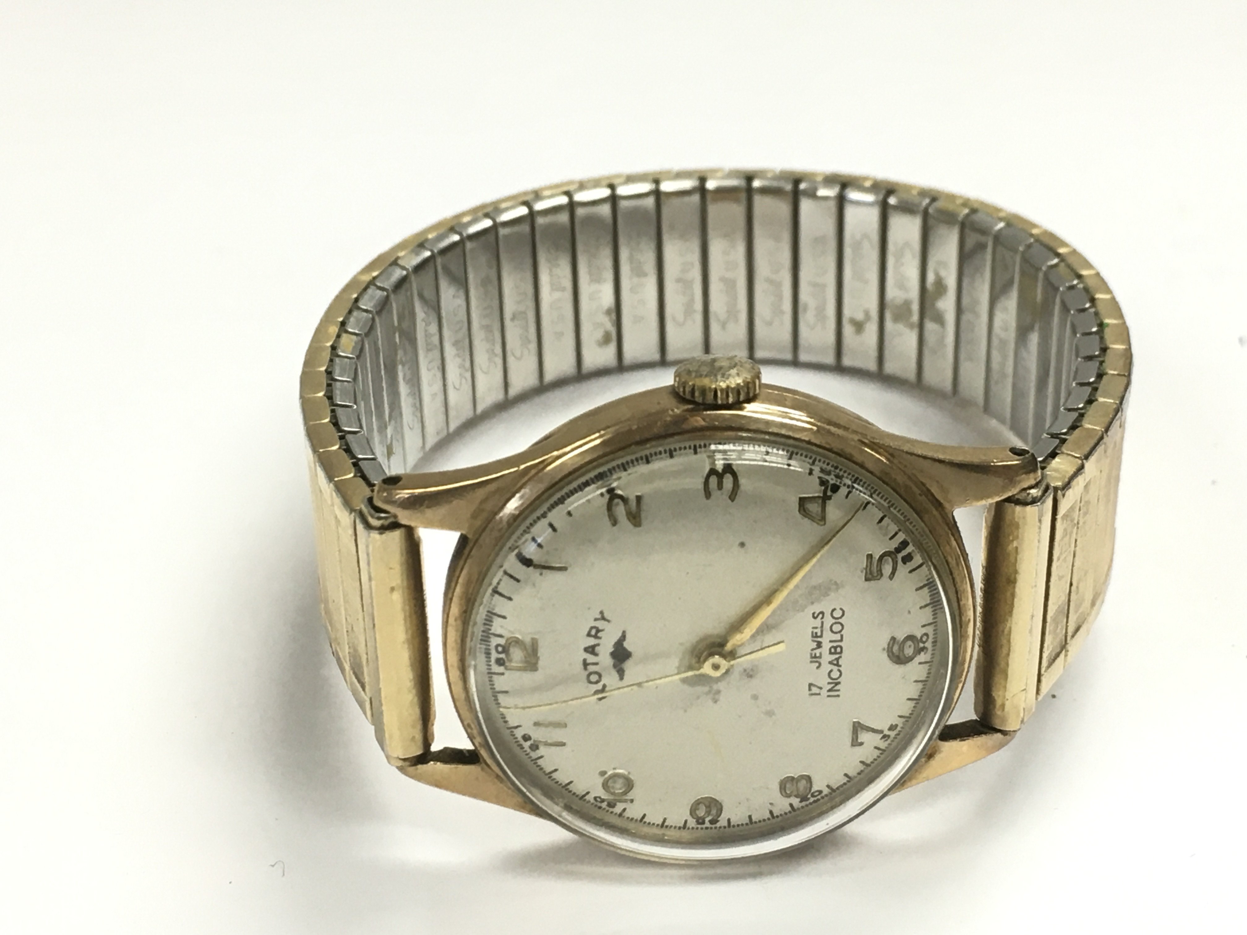 A gents 9ct gold Rotary watch with Arabic numerals