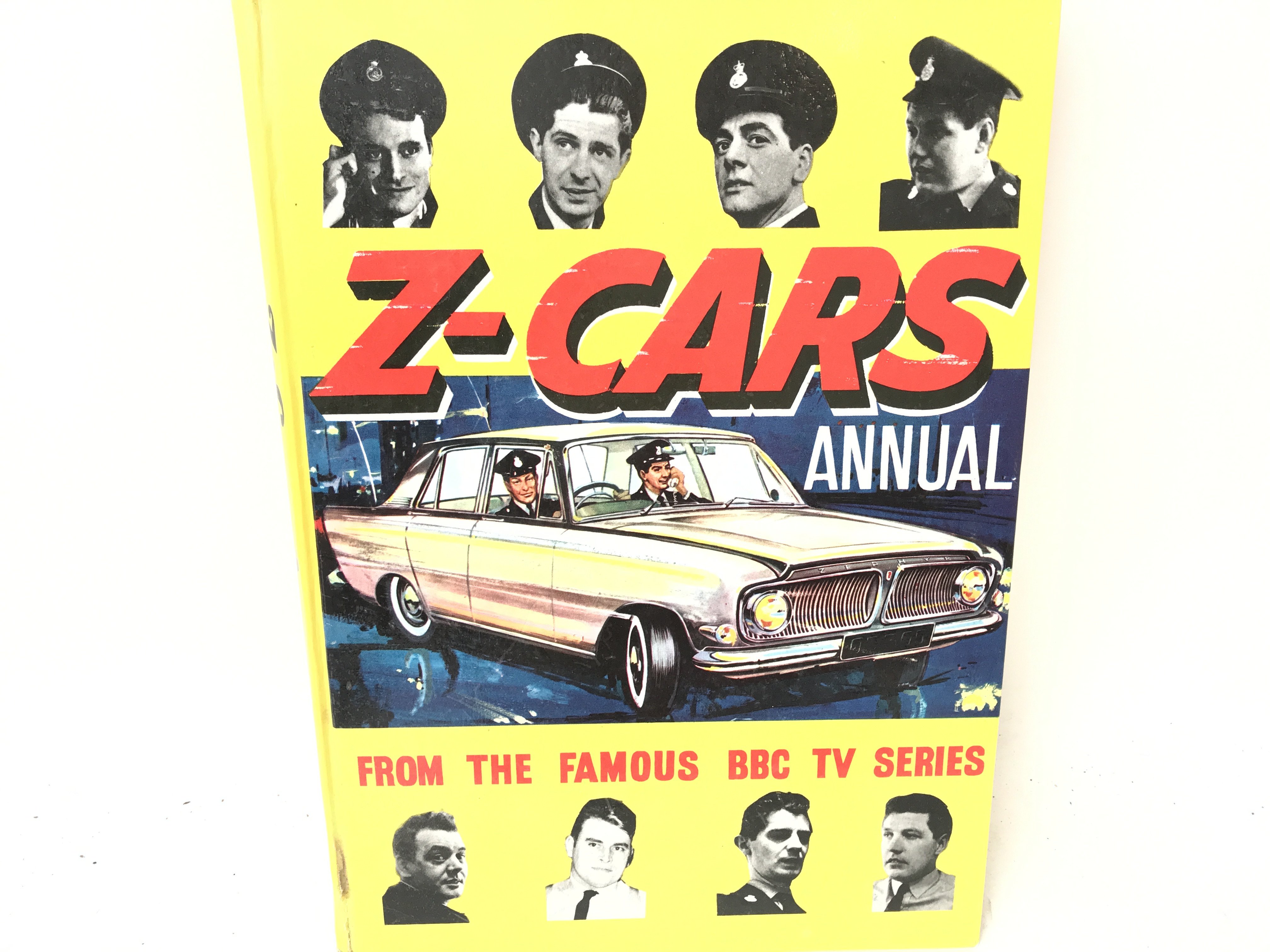 3 X Z Cars Annuals - NO RESERVE - Image 4 of 4