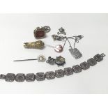 A Collection Of mixed jewellery including silver i