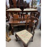 Mahogany dinning table with three leaves 6 Queen A
