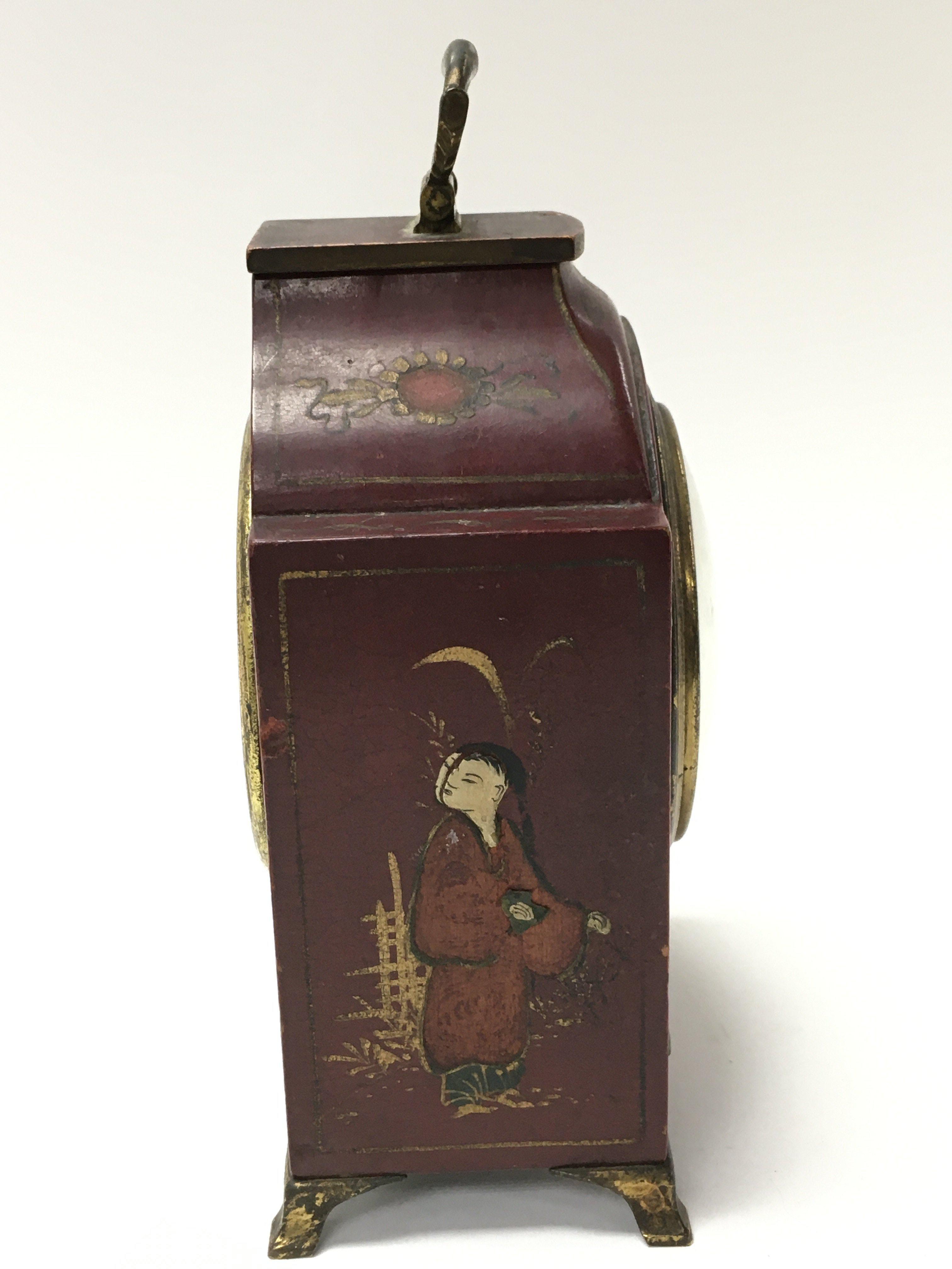 A small vintage chinoiserie styled wooden timepiec - Image 2 of 3