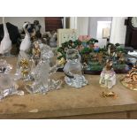 A collection of glass a ceramic including Royal Do