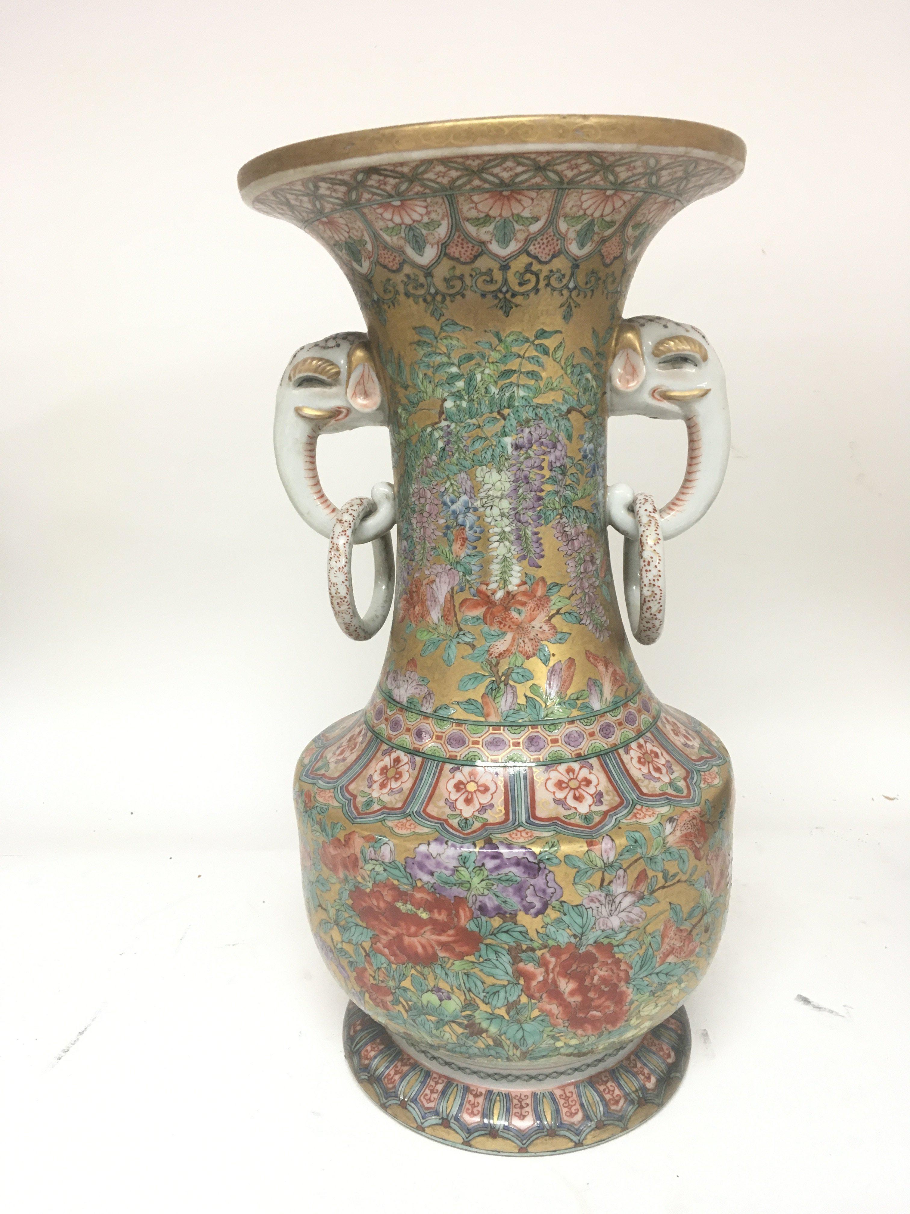 A Fine quality late 19th century Oriental vase wit