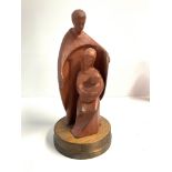 A studio pottery terracotta figurative group of Ma