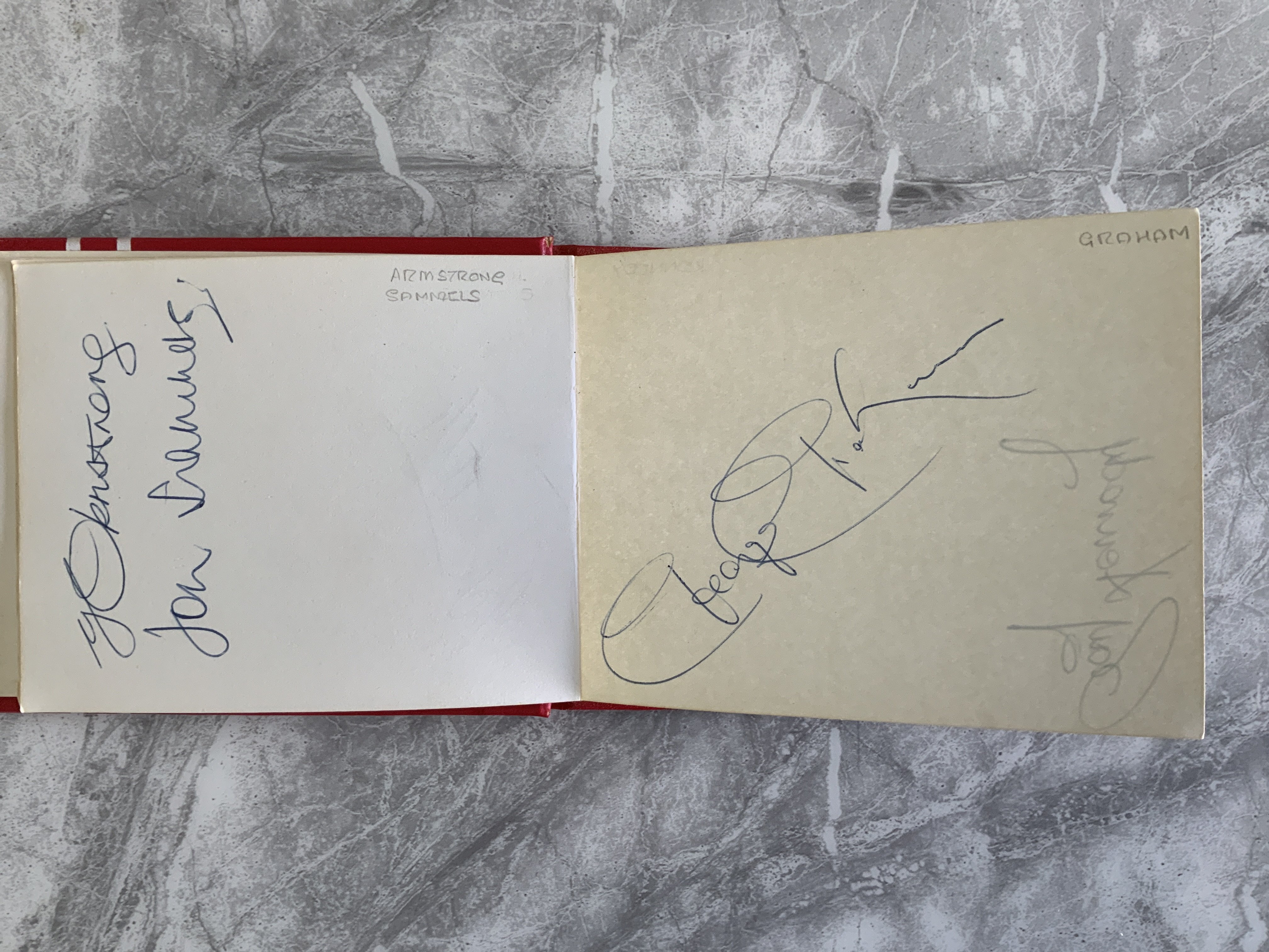 Arsenal 70/71 Double Season Autograph Book: 37 different players from the squad all named with - Bild 2 aus 4