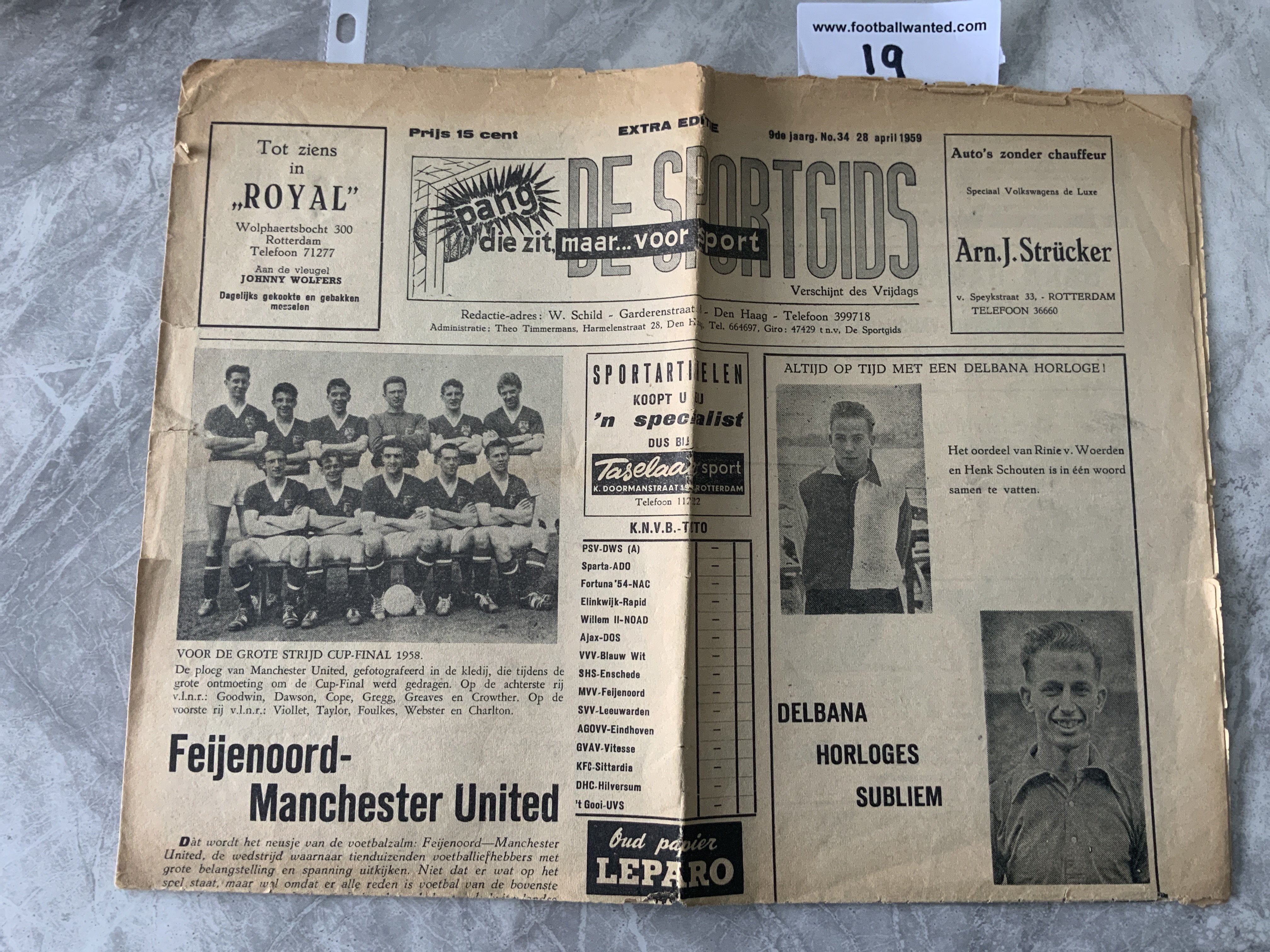 58/59 Feyenoord v Manchester United Football Programme: De Sportgids 4 page newspaper style