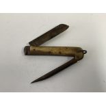 WW2 military issue spike knife with horn grips.