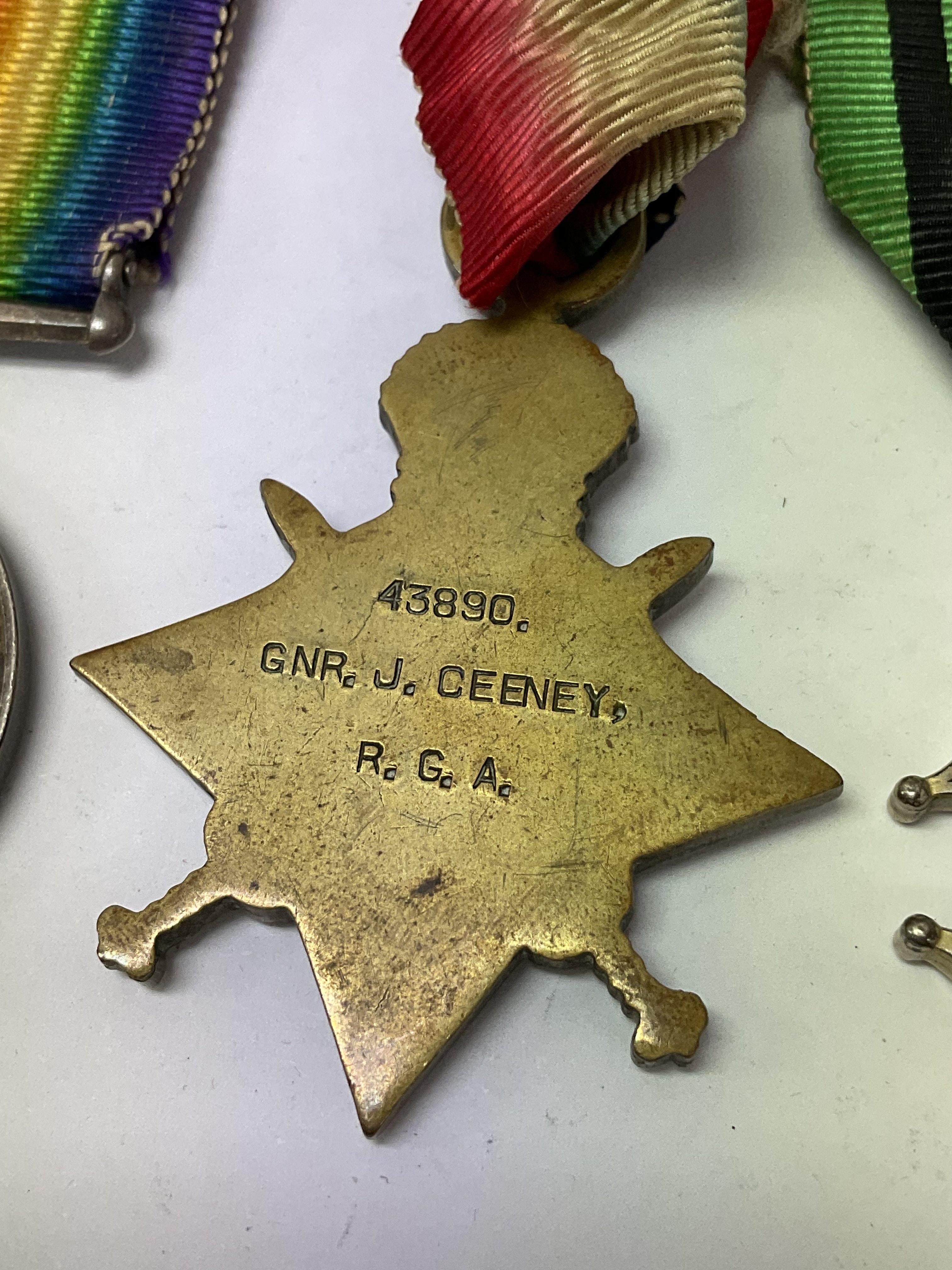 A group of five First World War medals. - Image 8 of 12