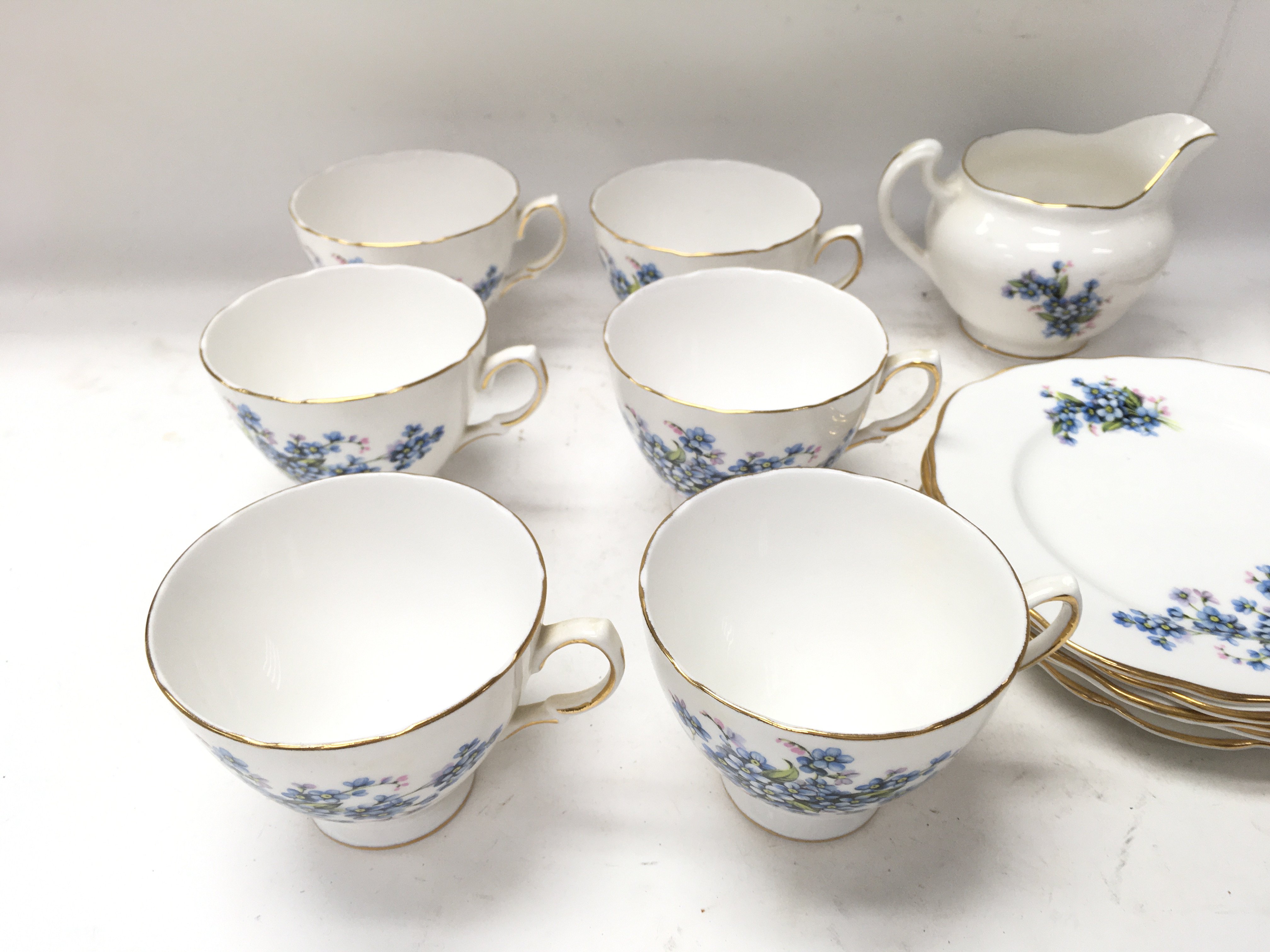 Fine China part tea set with Royal Vale pattern. - Image 2 of 3