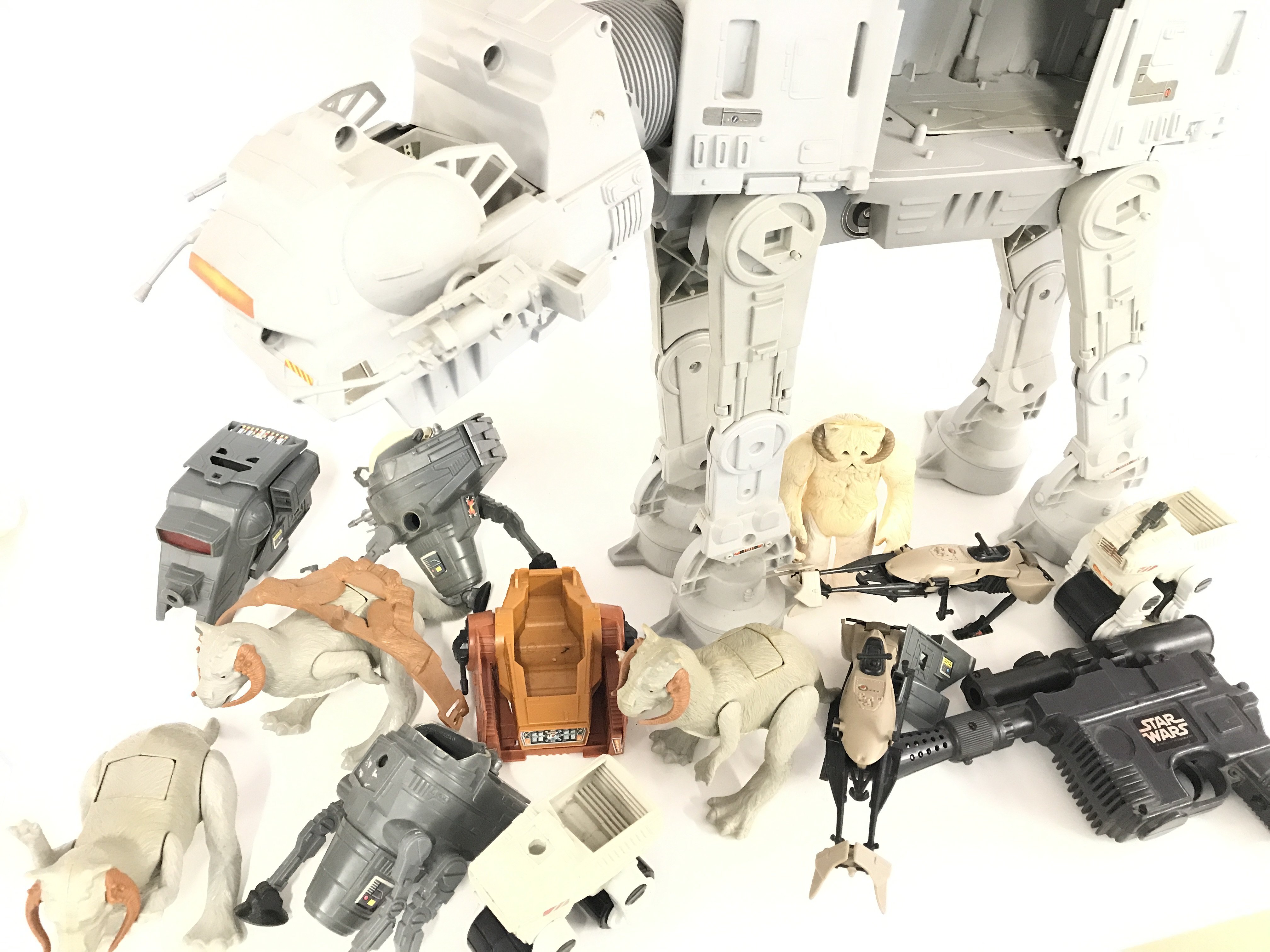 A Collection of Vintage Star Wars Vehicles and a H - Image 3 of 4