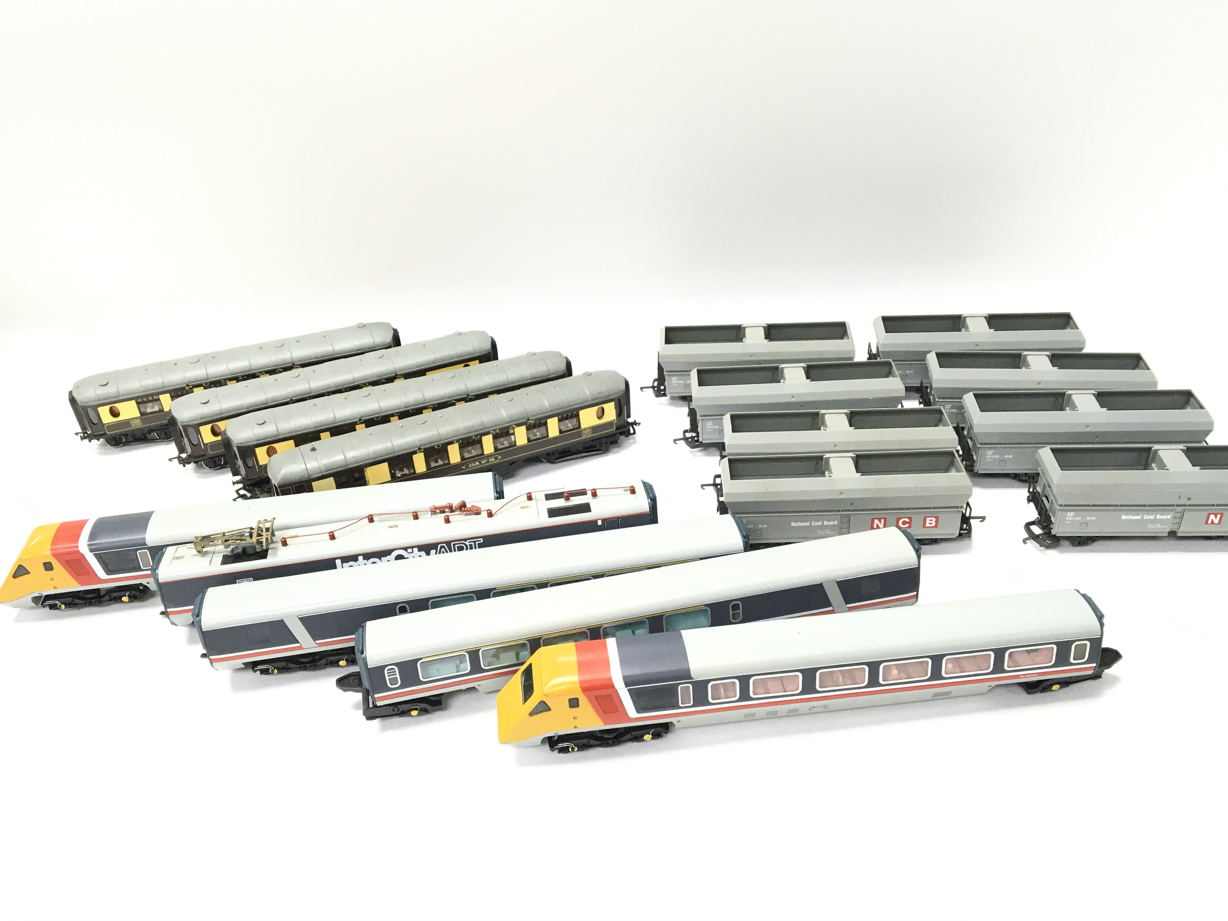 A Collection of 00 Gauge Coaches. Locos and Rollin