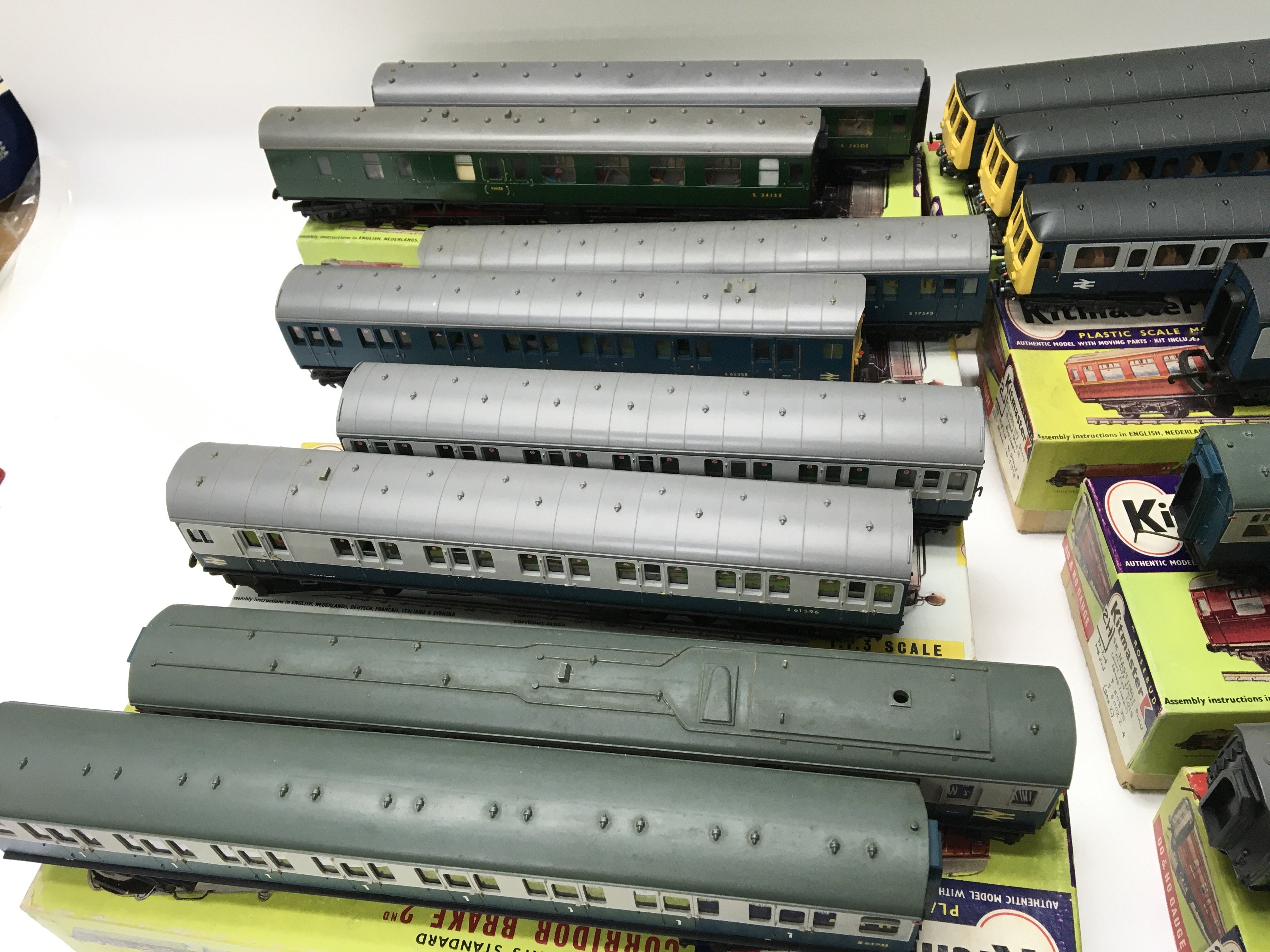 A Containing A Collection Of 00 Gauge Coaches And Locos Including Lima 