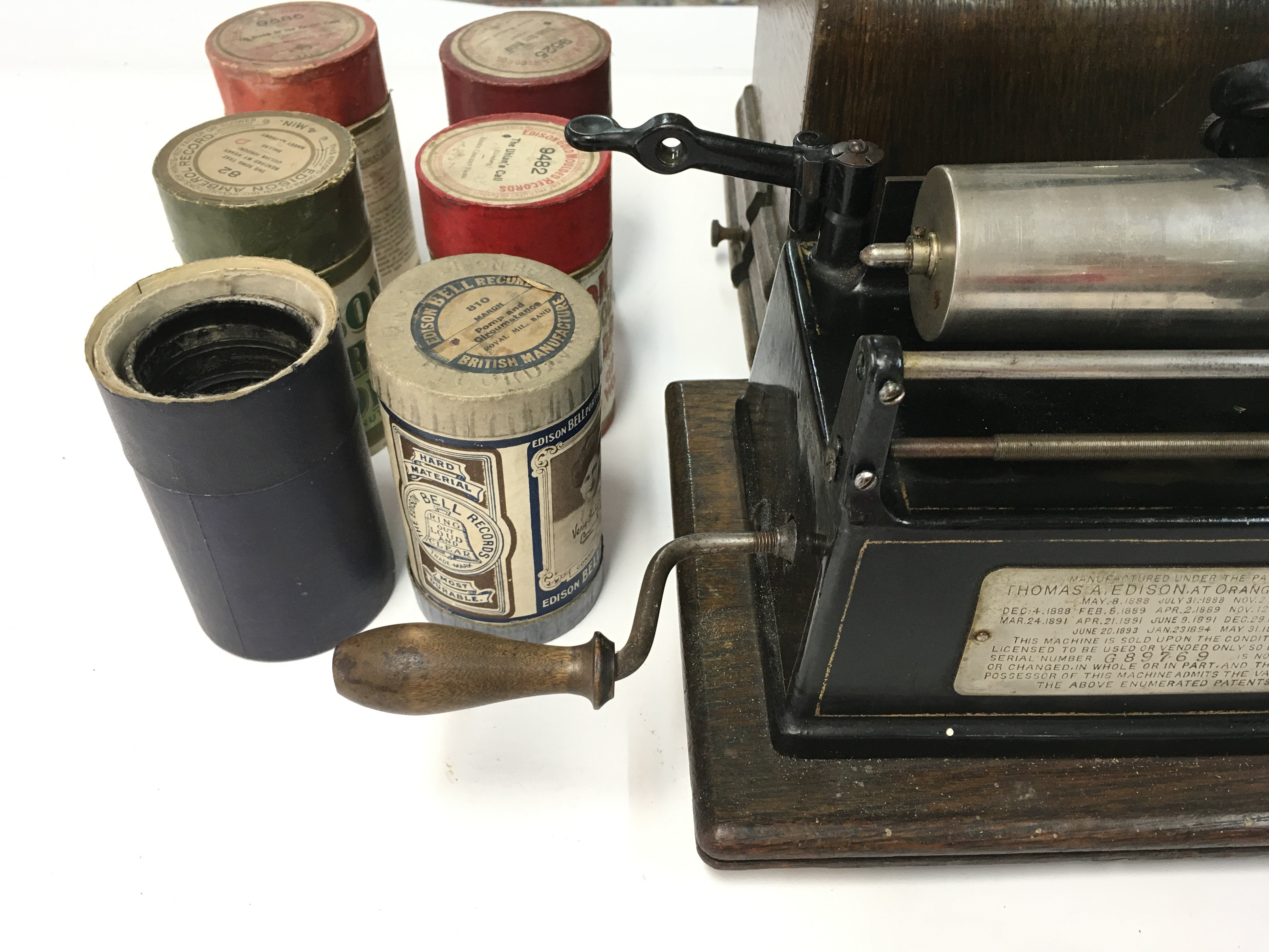 An Edison Gem Phonograph single speed with 18 cylinders. - Bild 3 aus 3