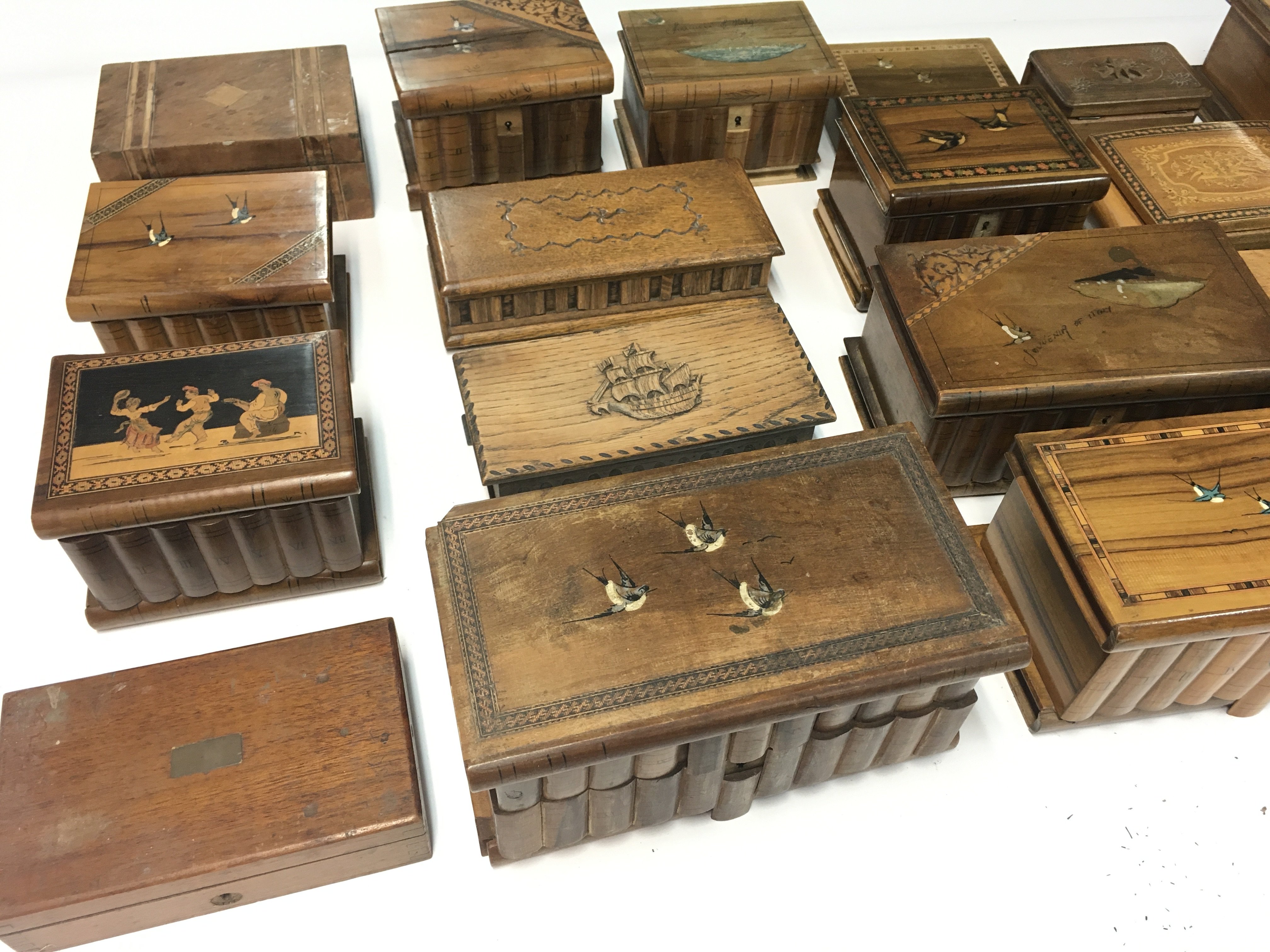A collection of various music boxes and trinket bo - Image 2 of 4