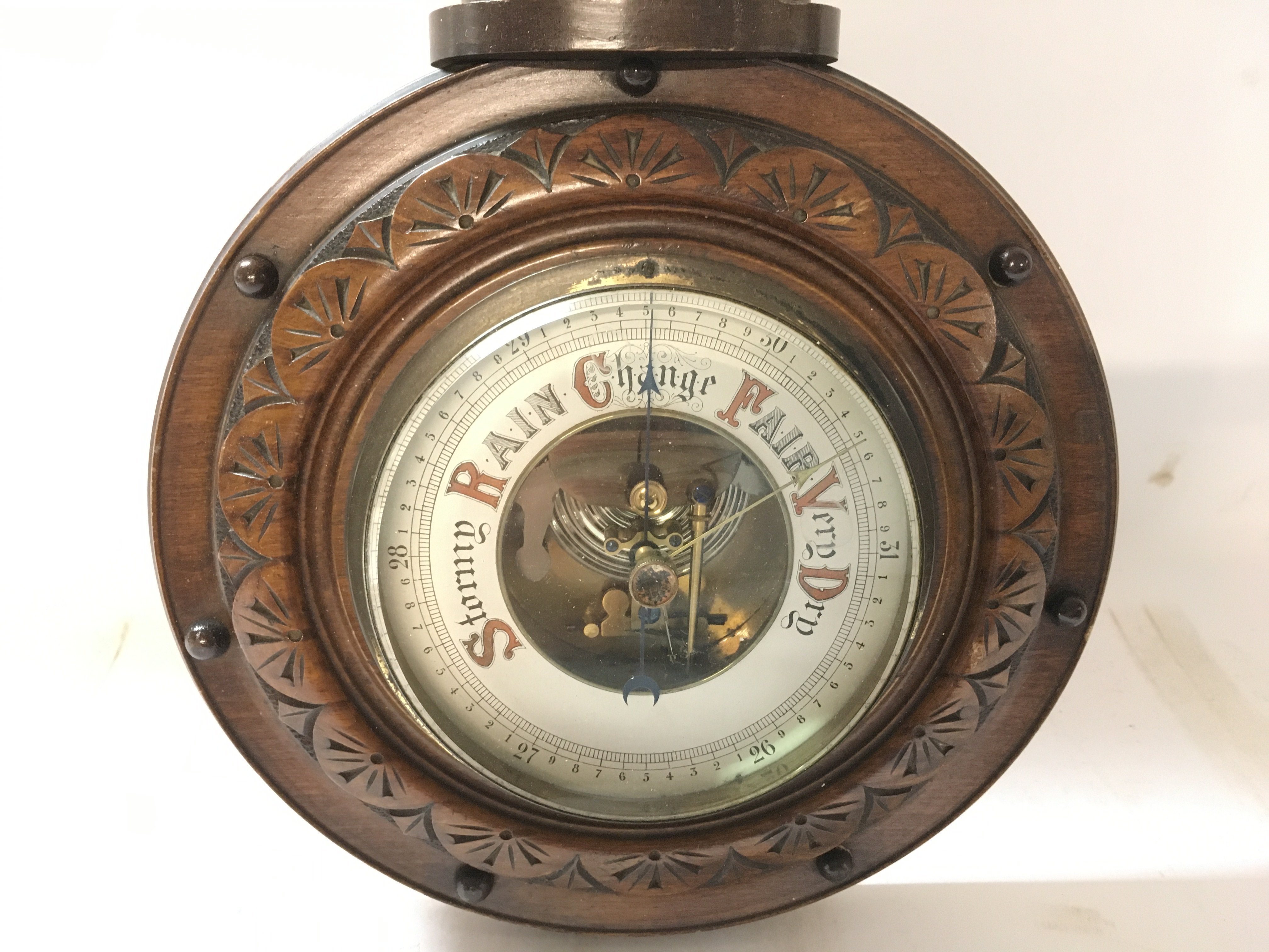 No Reserve: Antique barometer-thermometer in carve - Image 2 of 5