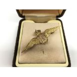 A 9ct gold RAF badge, approx 2.6g.