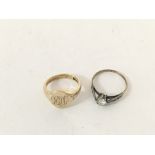 A 9ct signet ring and one other ring. Total weight