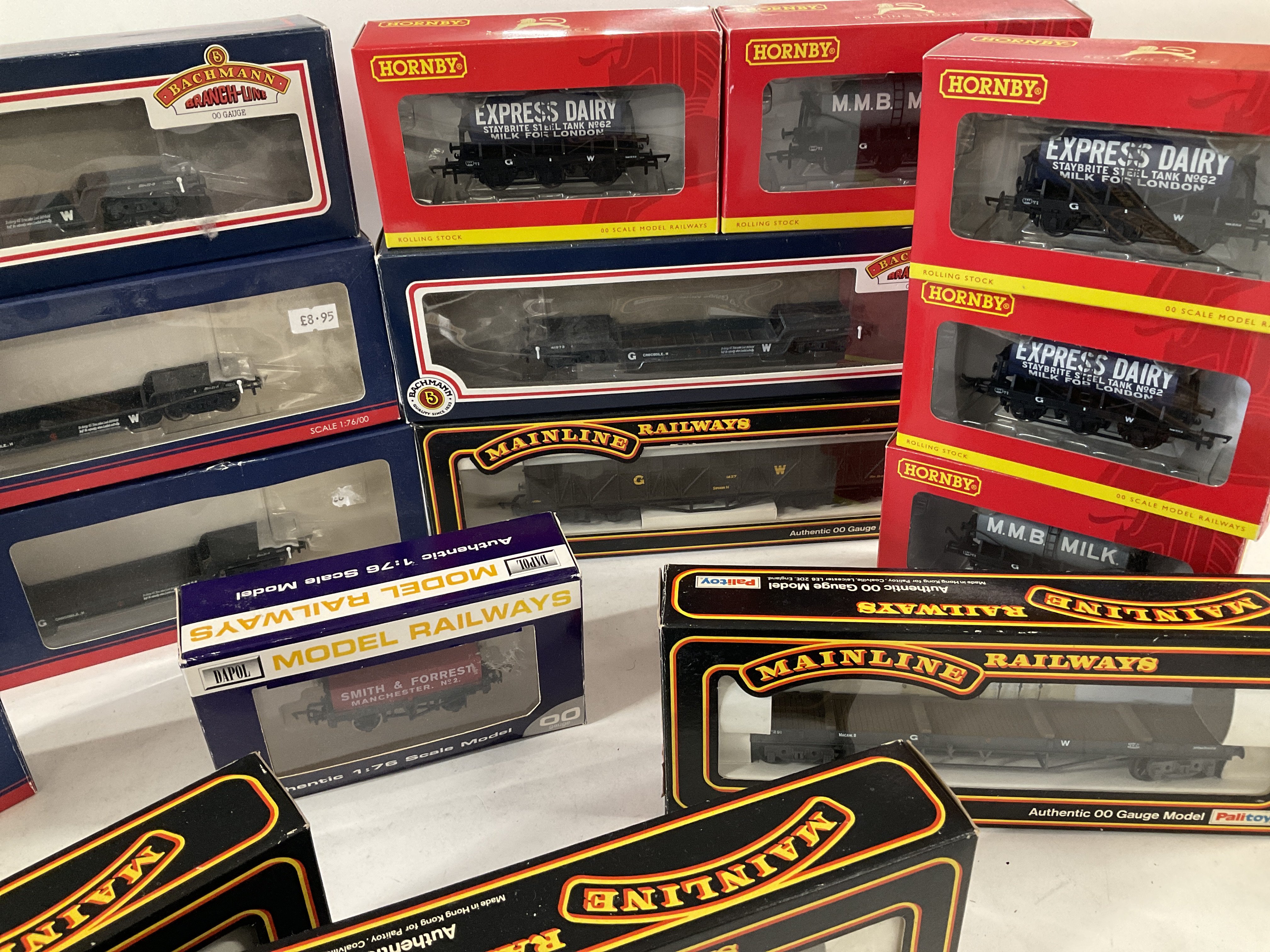 A Box Containing 00 Gauge Rolling Stock including Bachmann. Mainline and Hornby. All boxed. - Image 2 of 4