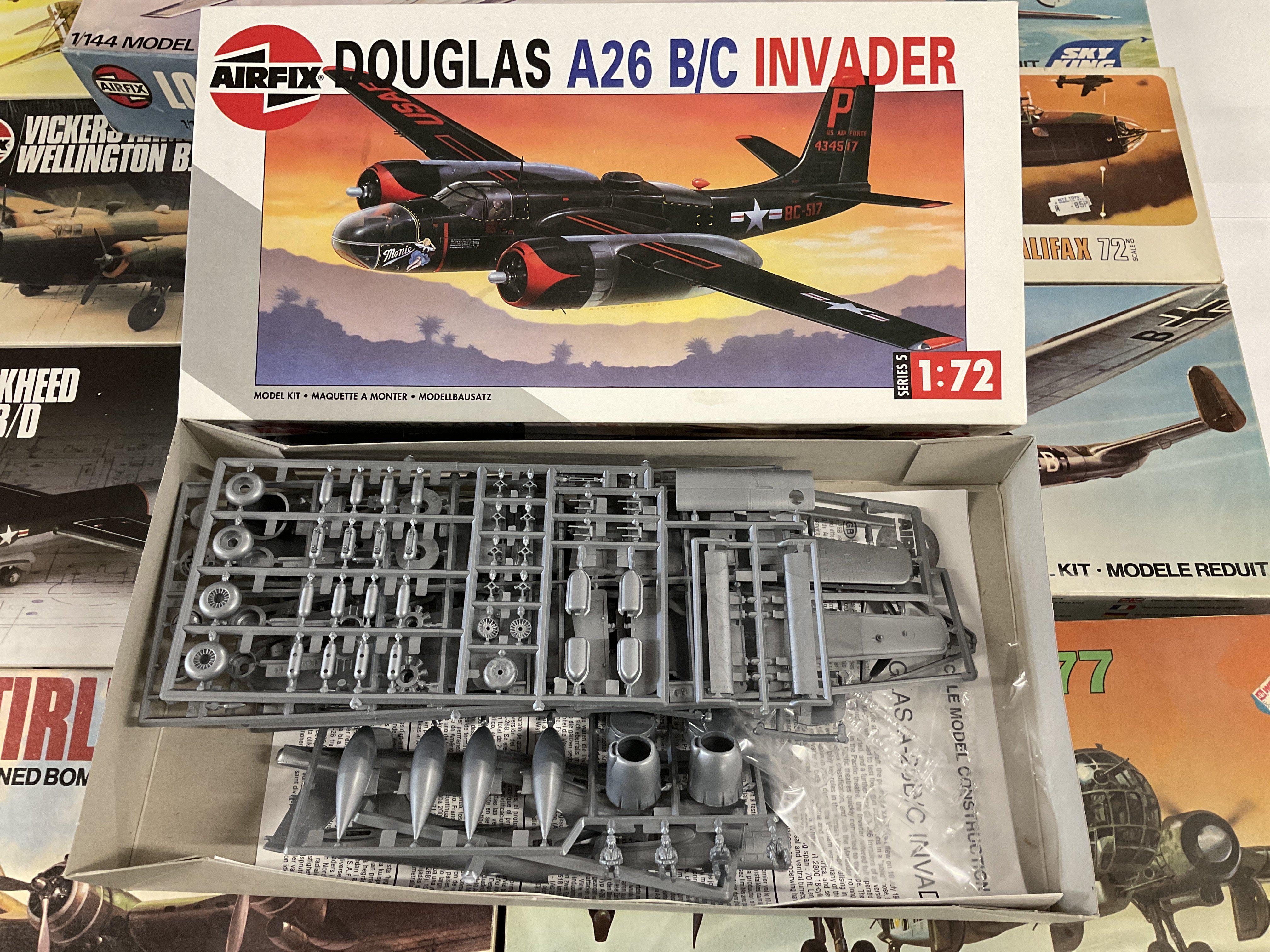 A collection of Airfix Aircraft Model Kits Includi - Bild 6 aus 7