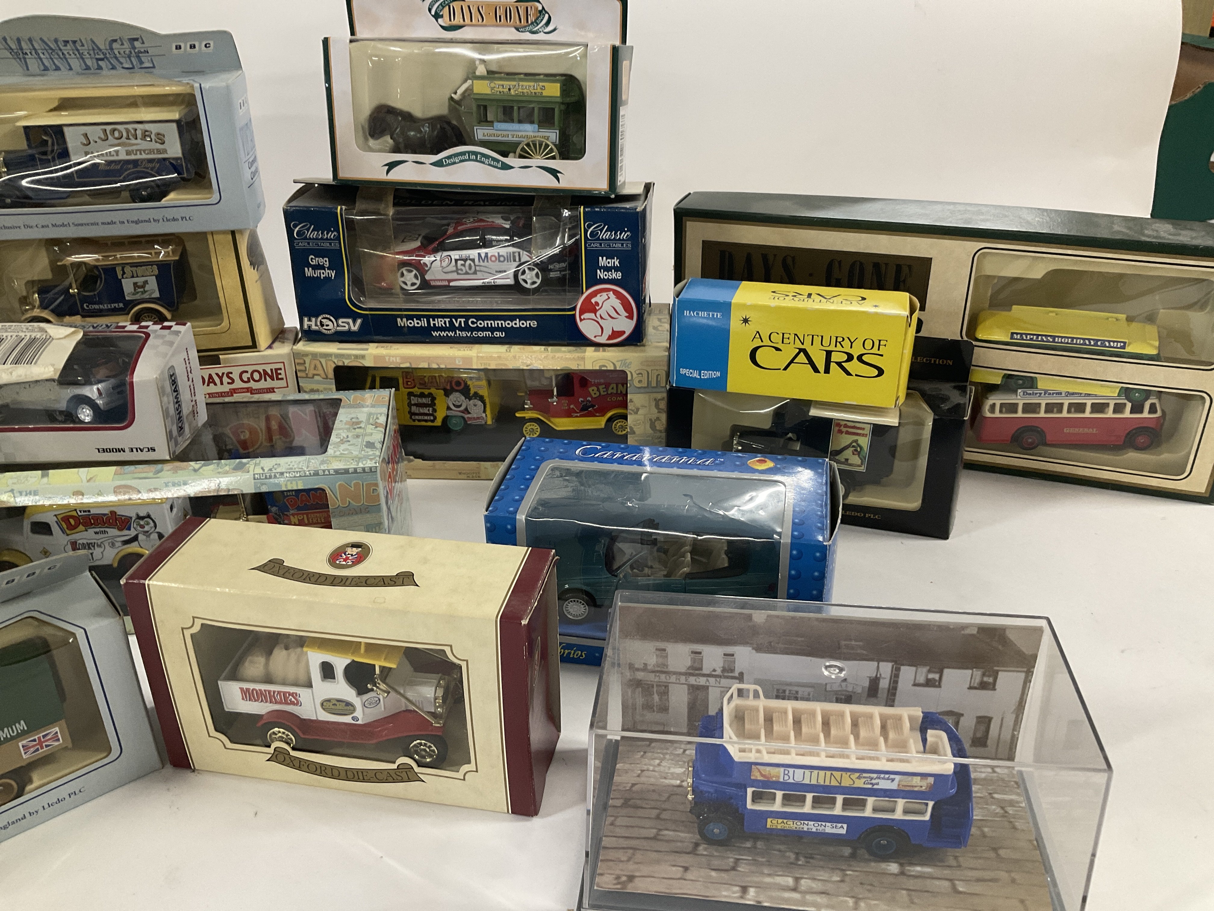 A Collection of Boxed Days Gone. Corgi Batmobiles. - Image 3 of 3