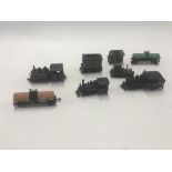 Collection of five loose engines plus wagons all N