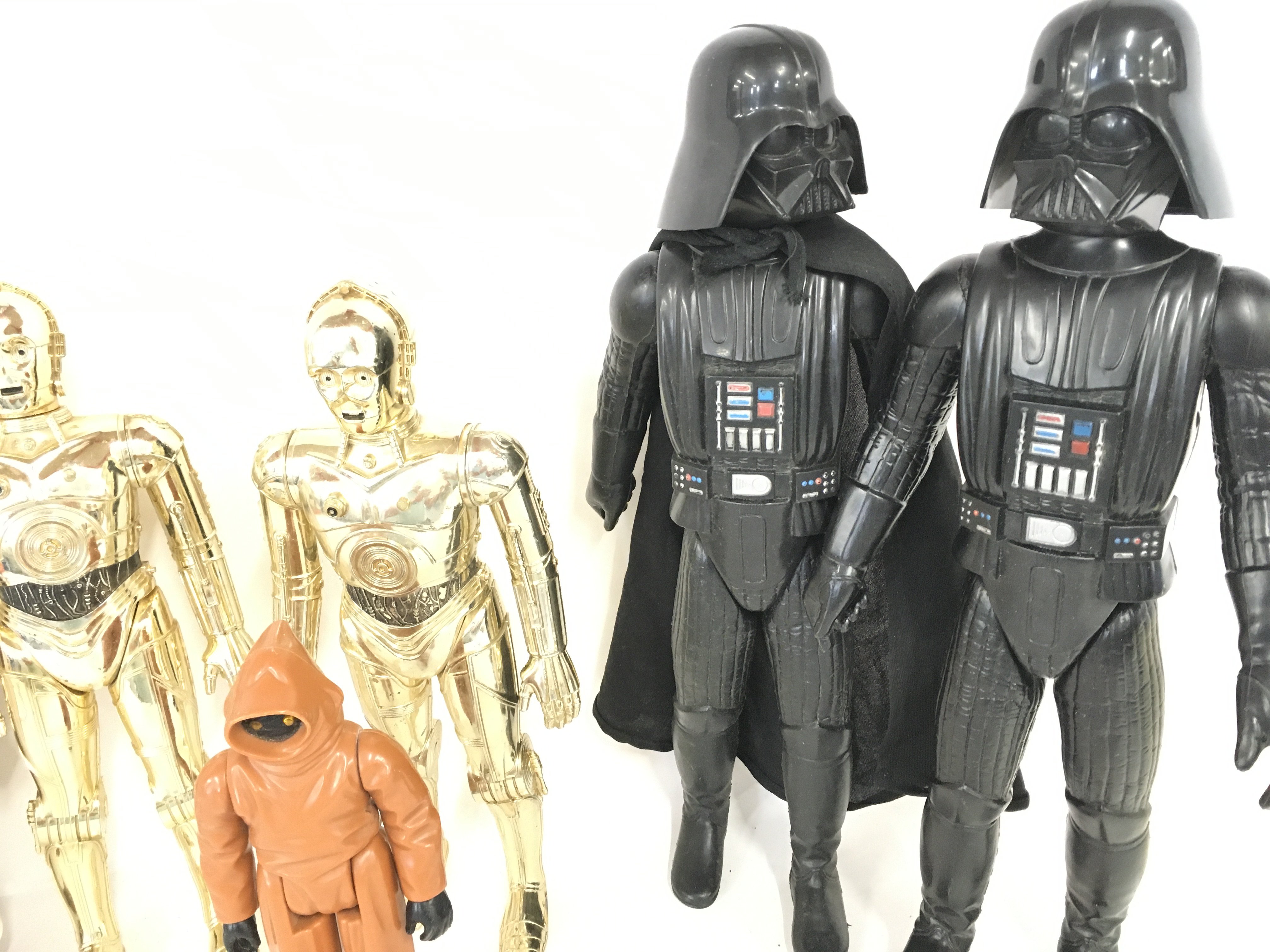 A Collection of Vintage 12 inch Star Wars Figures. - Image 3 of 3