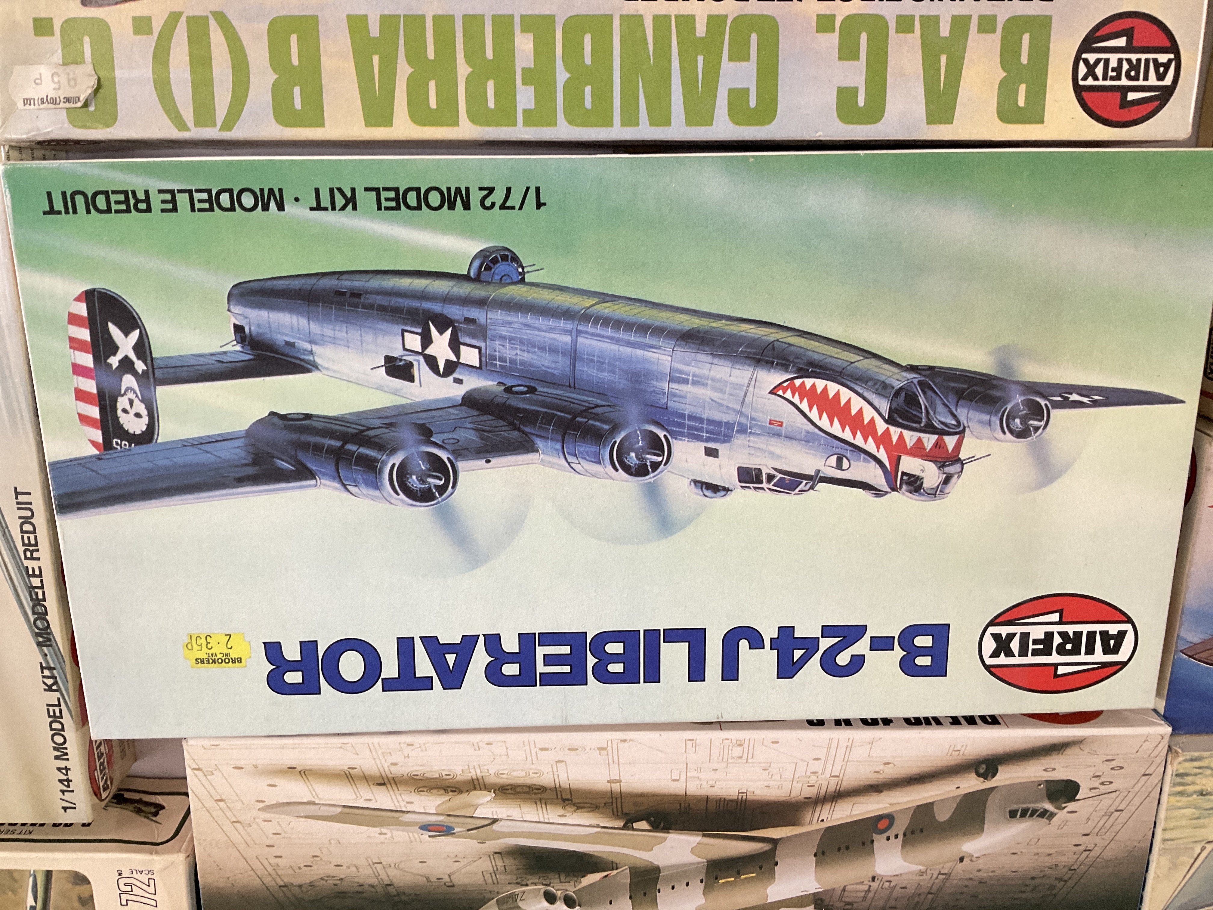 A Collection of Aircraft Airfix Model Kits and a R - Bild 7 aus 7