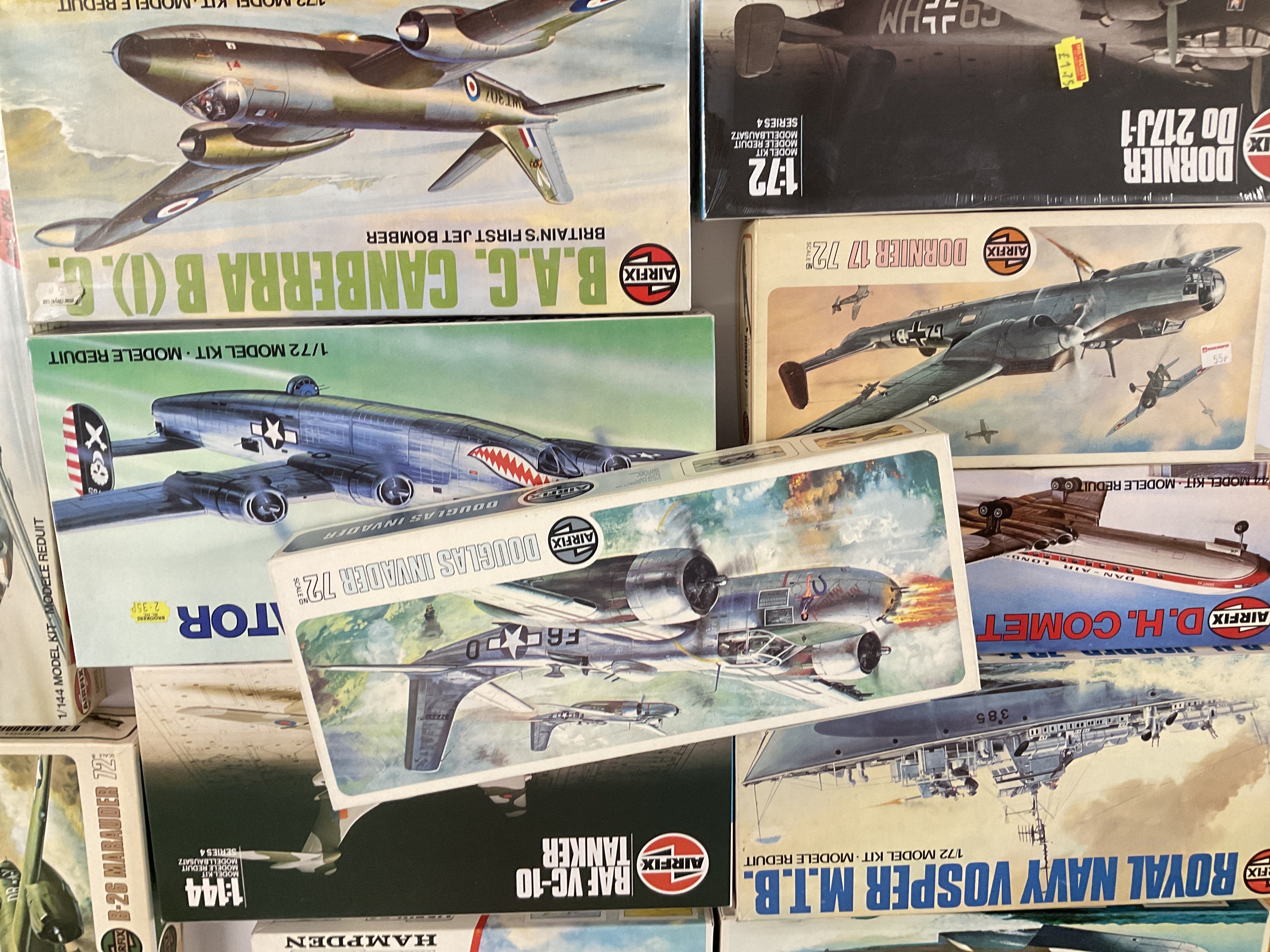 A Collection of Aircraft Airfix Model Kits and a R - Bild 4 aus 7
