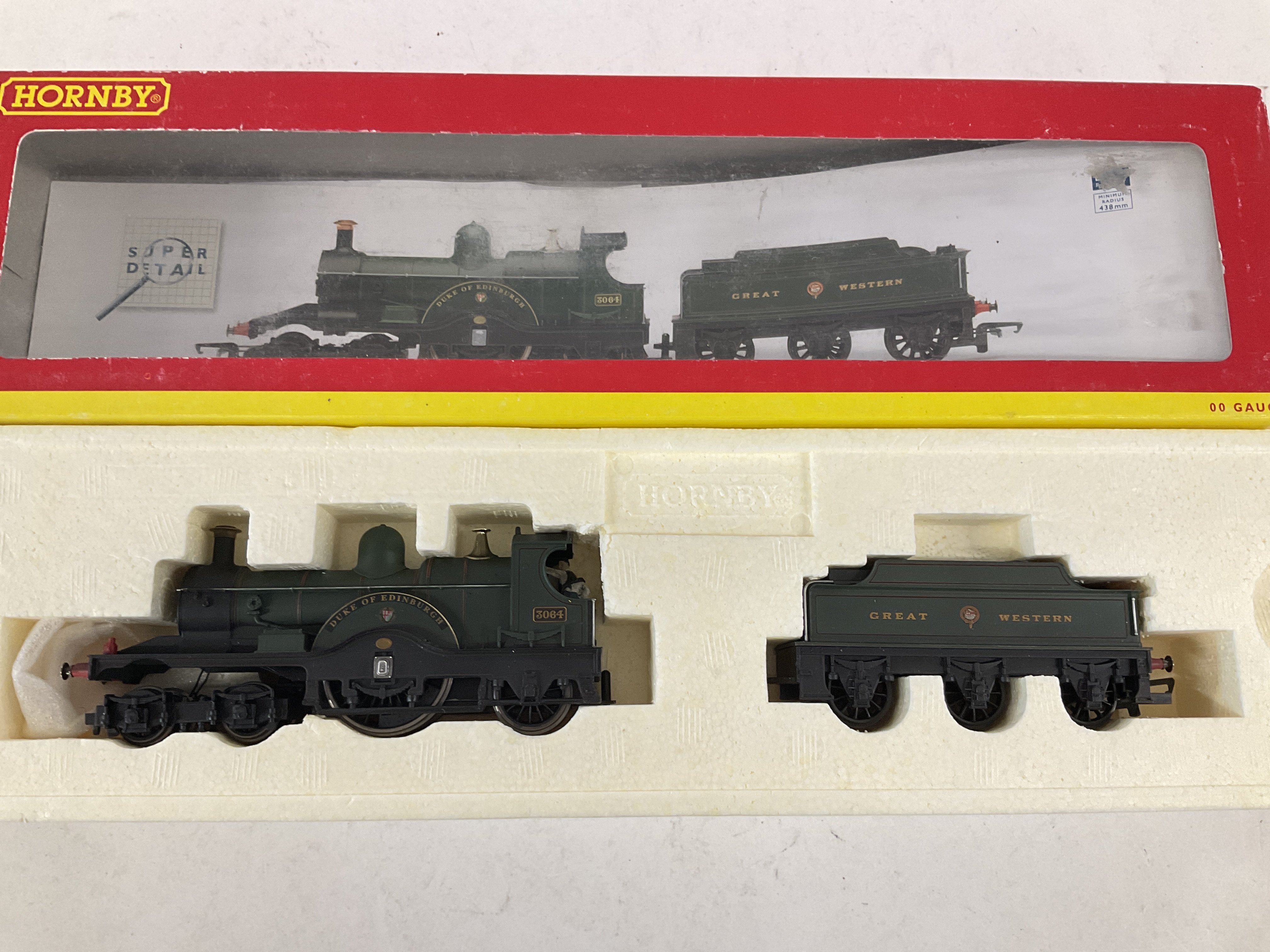 A Boxed Hornby 00 Gauge GWR Dean Single 4-2-2 Duke of Edinburgh #R2828. DCC Ready.